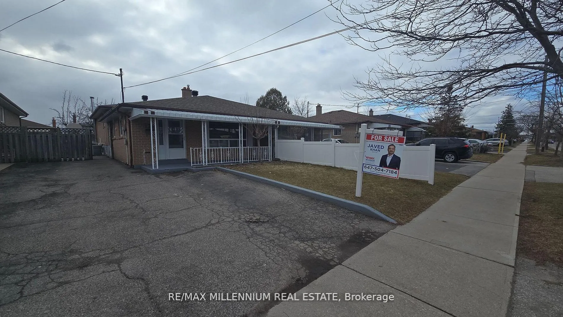 Semi-Detached Home For Sale | W13218462