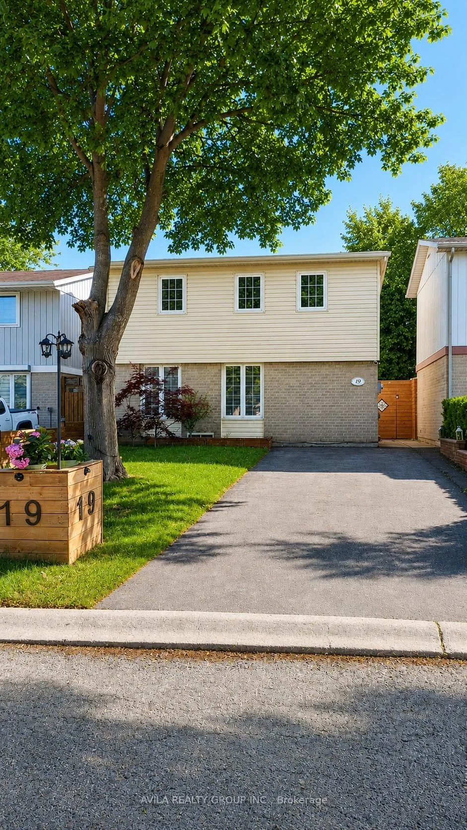 Detached Home For Sale | W13219650
