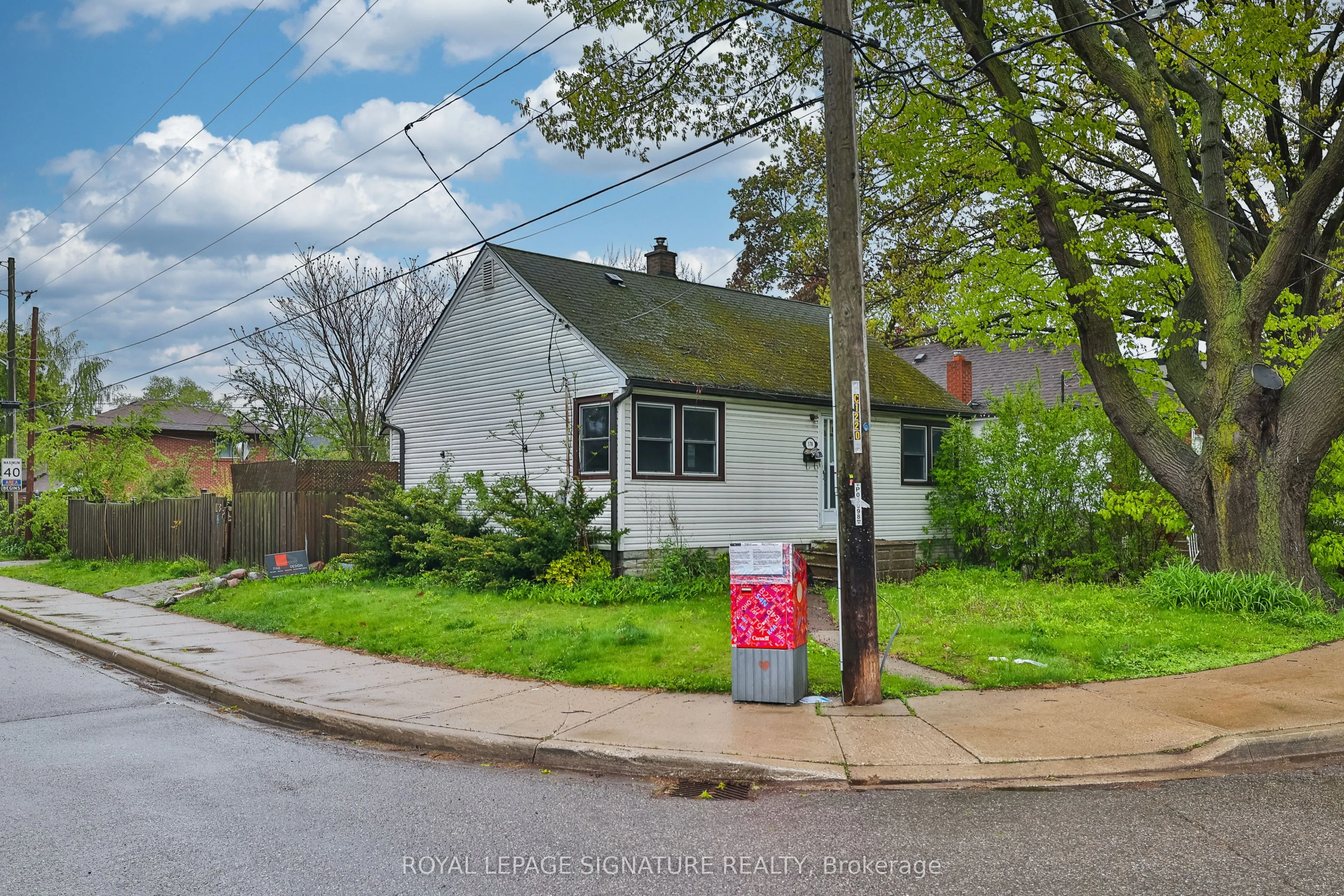 Detached Home For Sale | W13222546