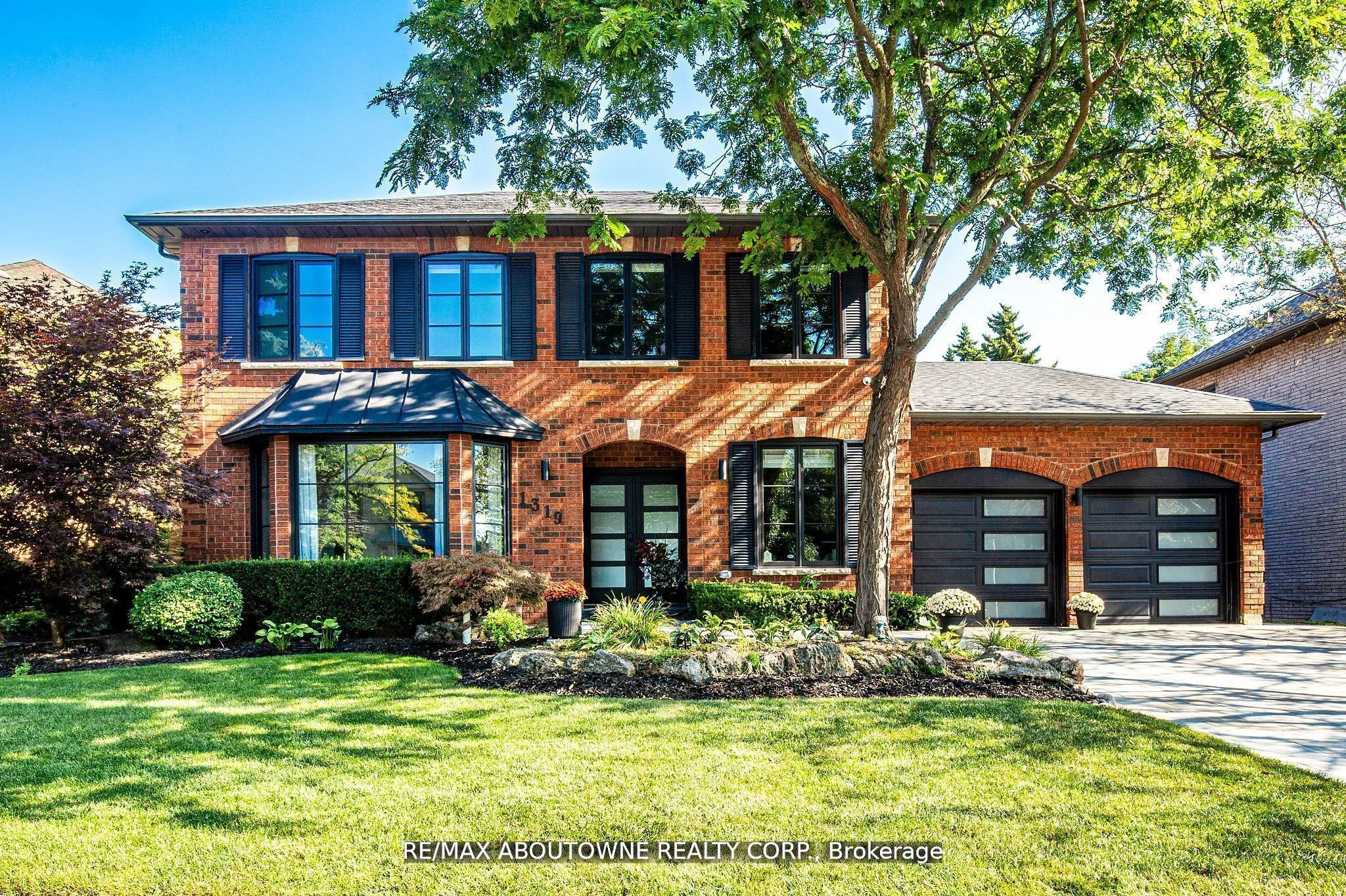 Detached Home For Sale | W13223086
