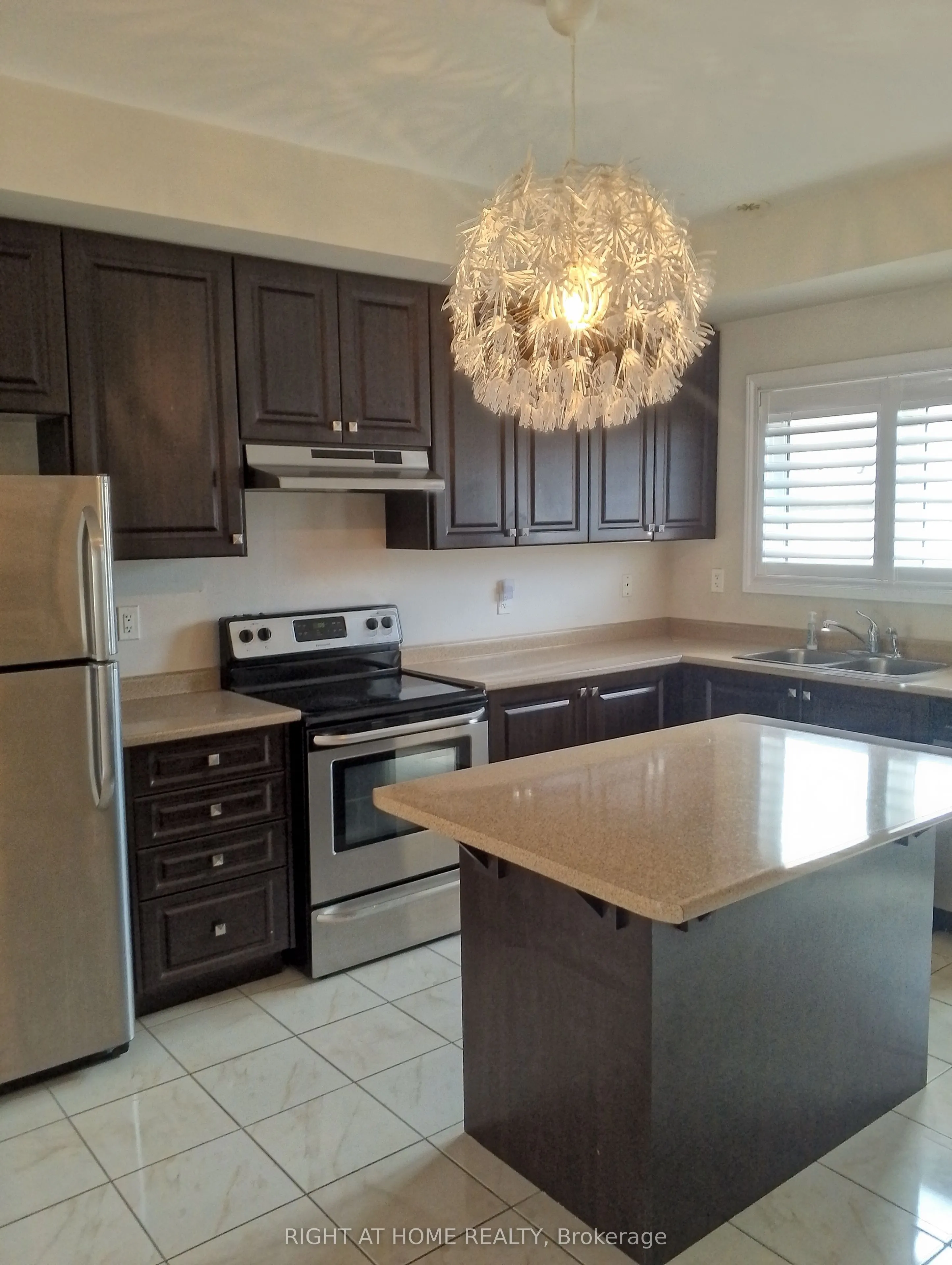 Property For Lease | W13223980
