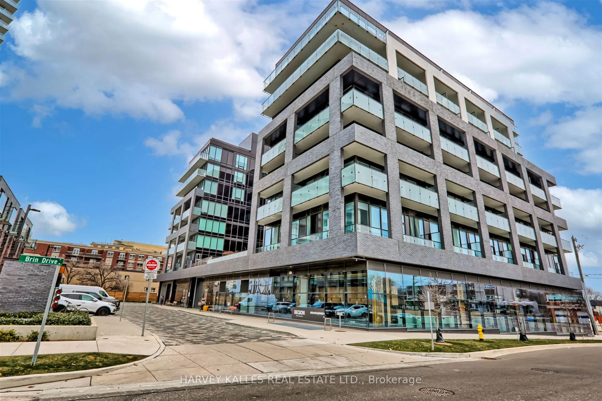 Property For Sale | W13224596