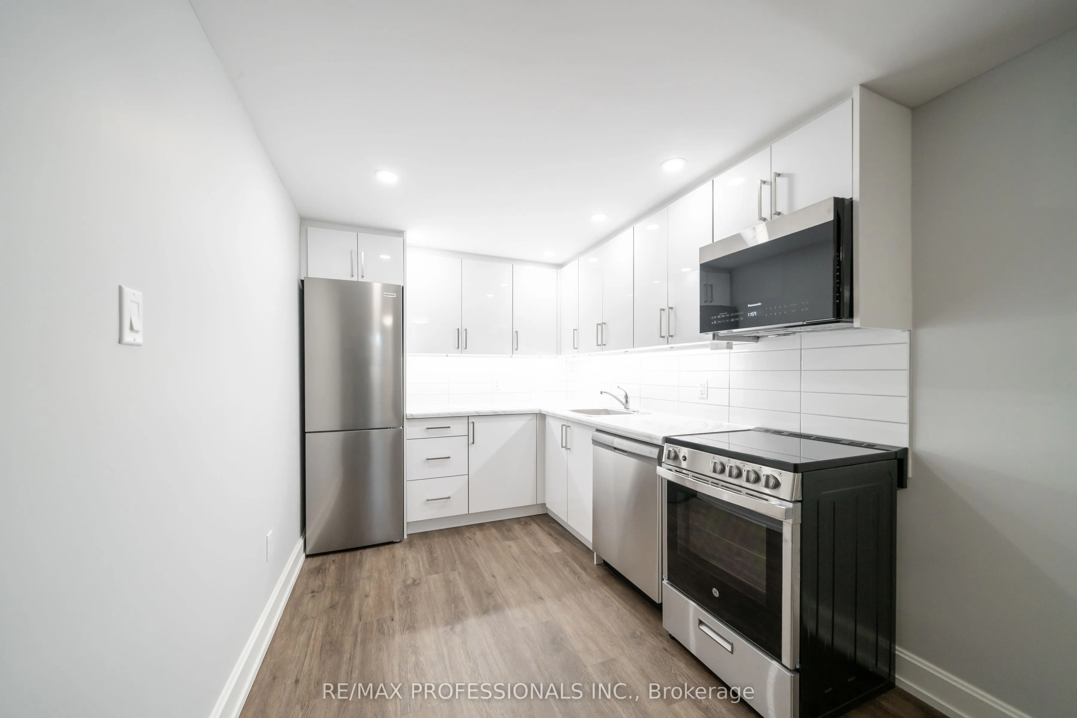 Property For Lease | W13225028