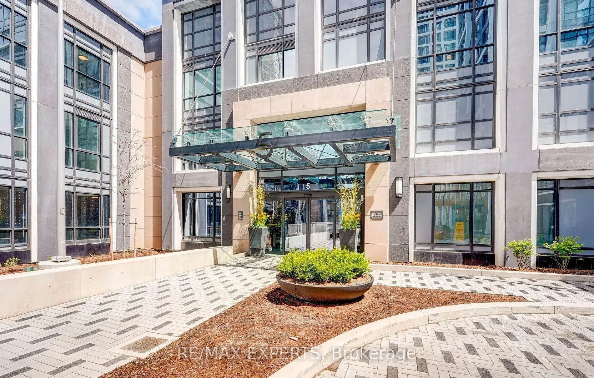Property For Lease | W13225228