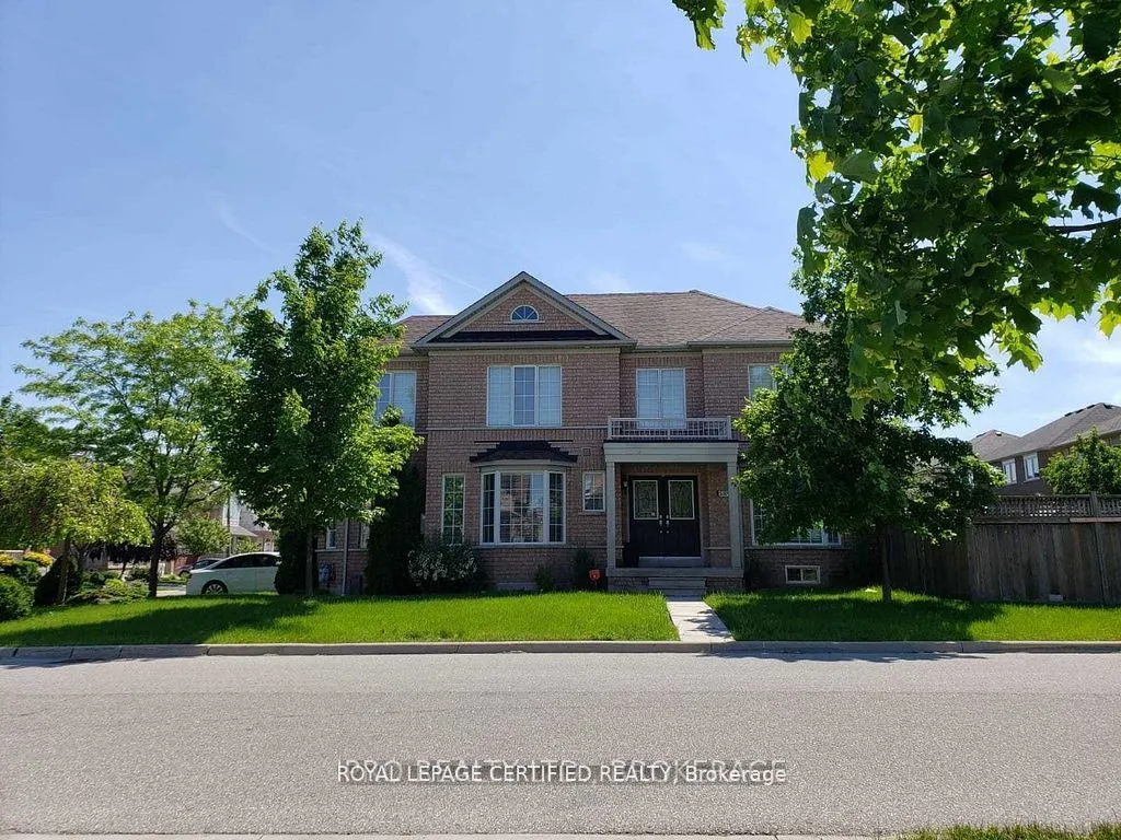 Detached Home For Lease | W13225494