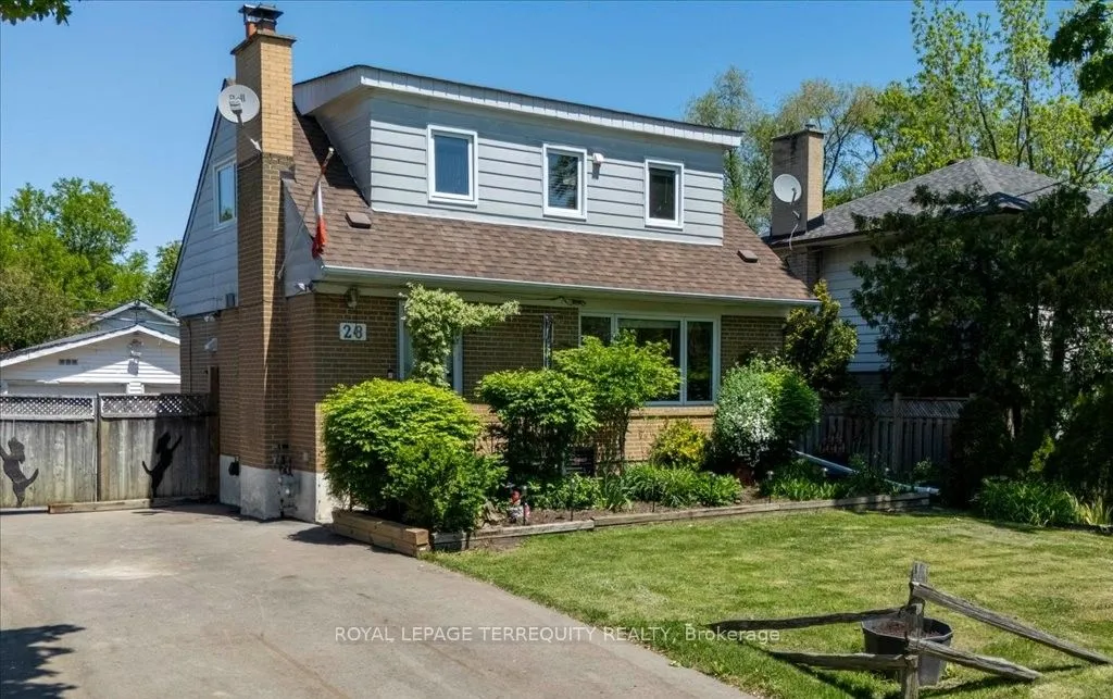 Detached Home For Sale | W13226080
