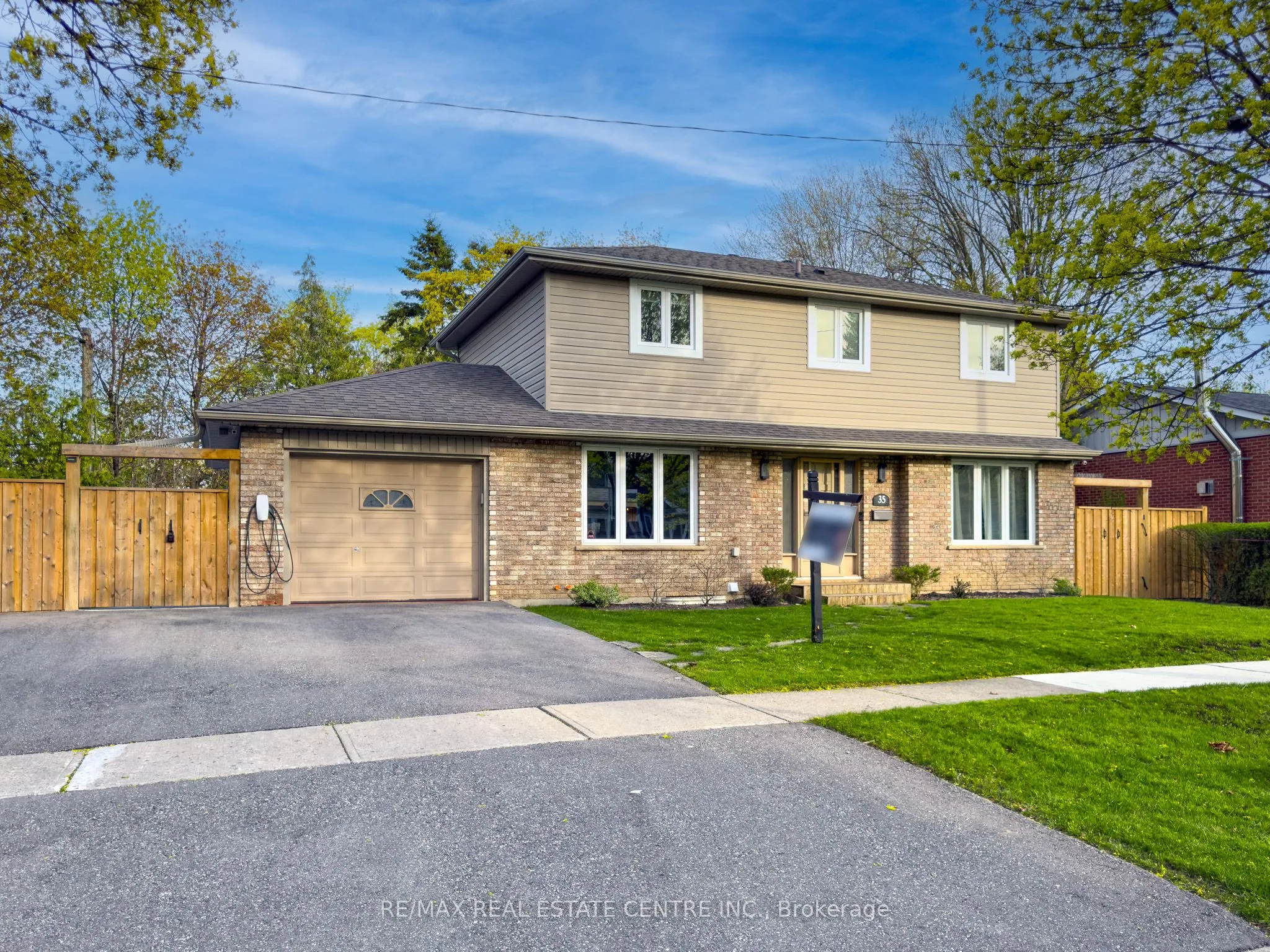 Detached Home For Sale | W13226318