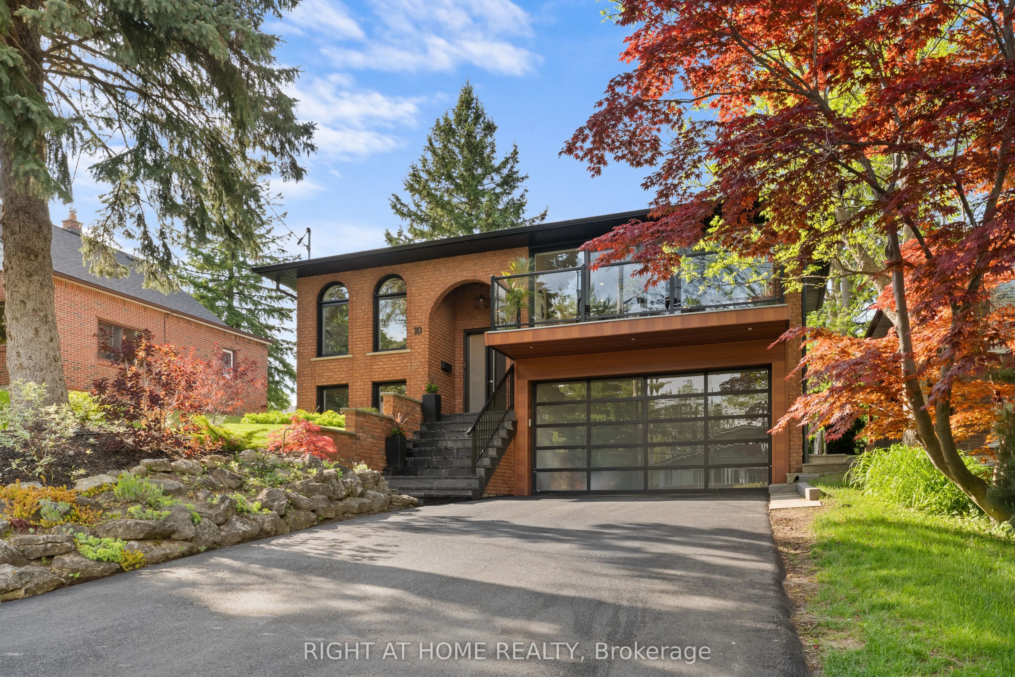 Detached Home For Sale | W13226432
