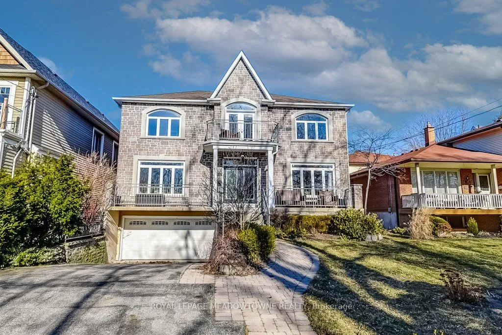 Detached Home For Lease | W13227364