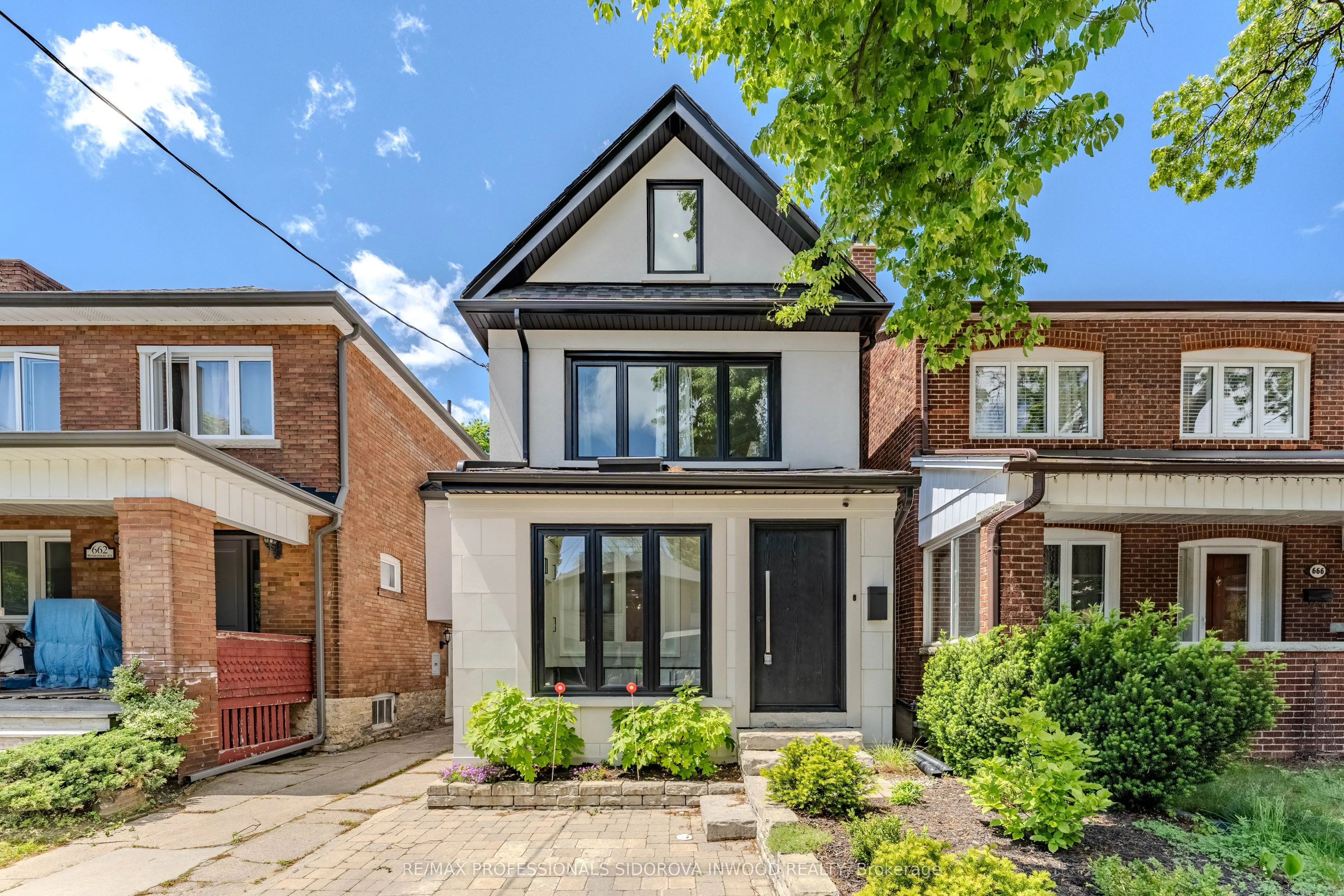 Detached Home For Sale | W13228732