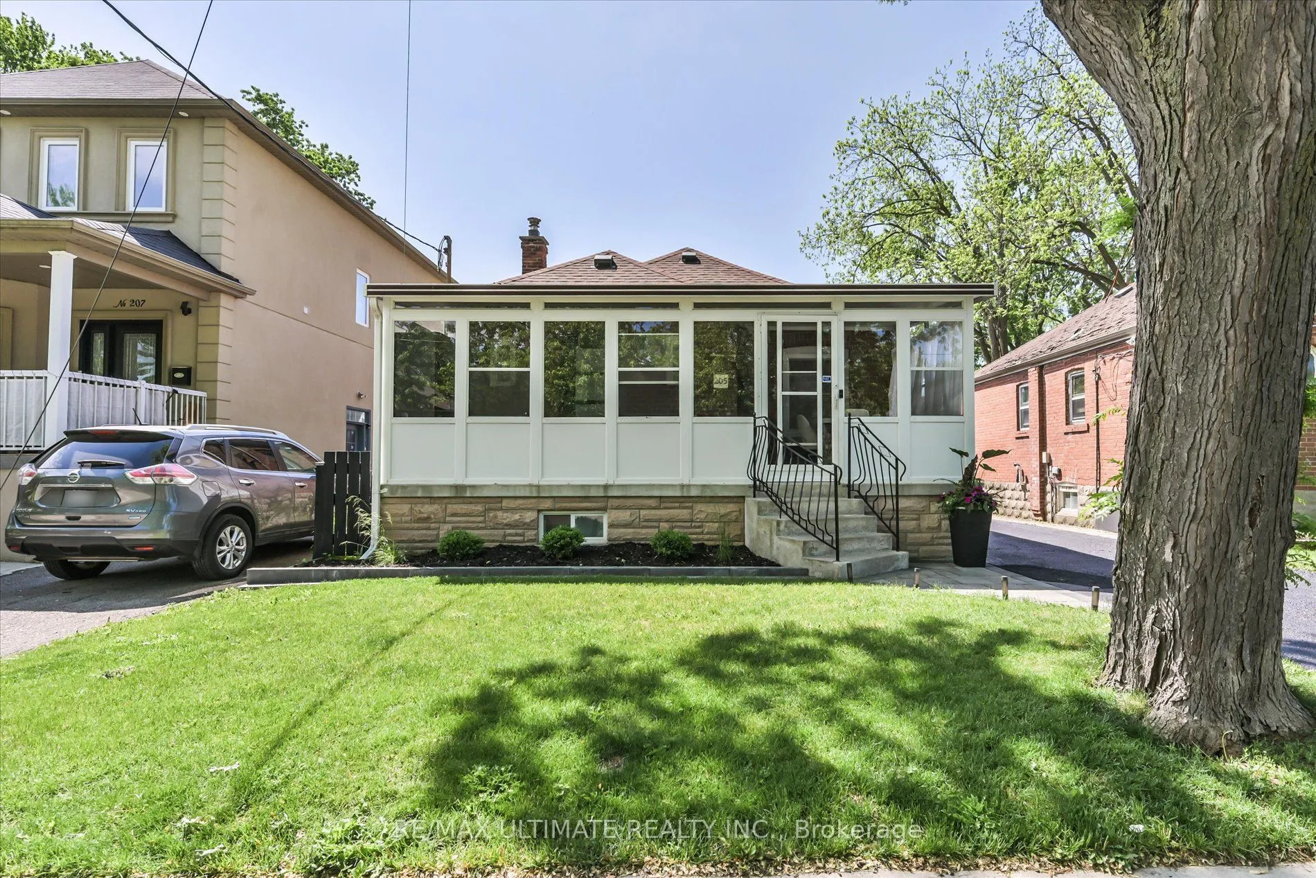 Detached Home For Sale | W13228966