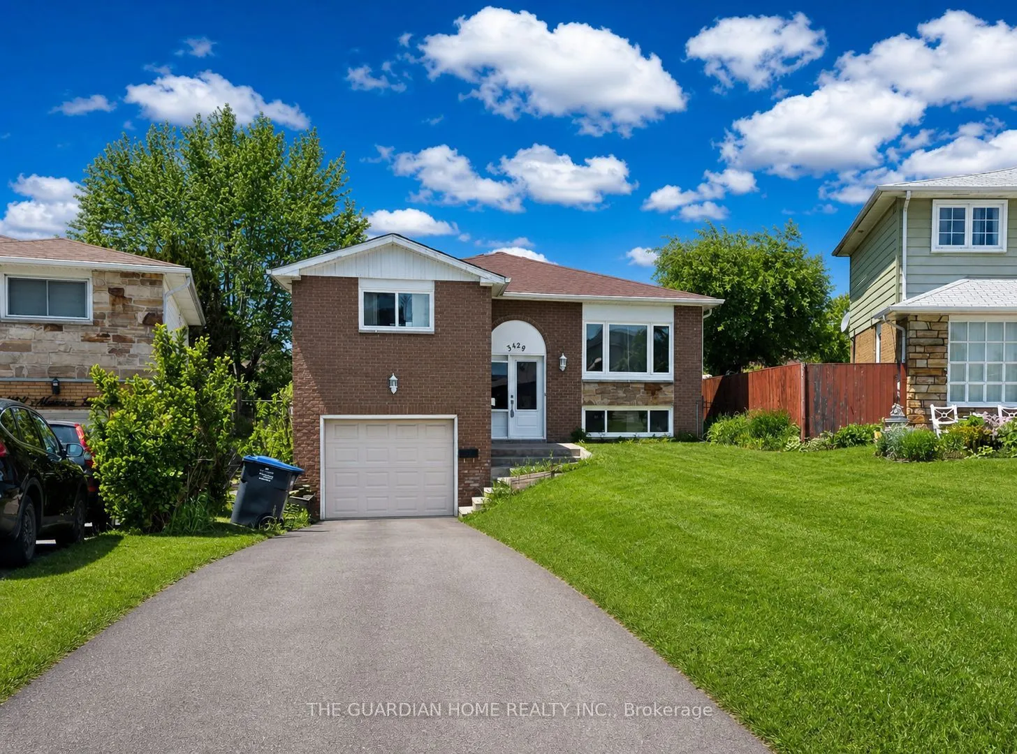 Detached Home For Lease | W13229078