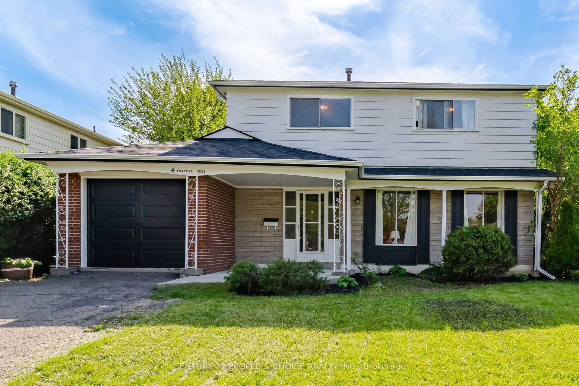 Detached Home For Sale | W13231118