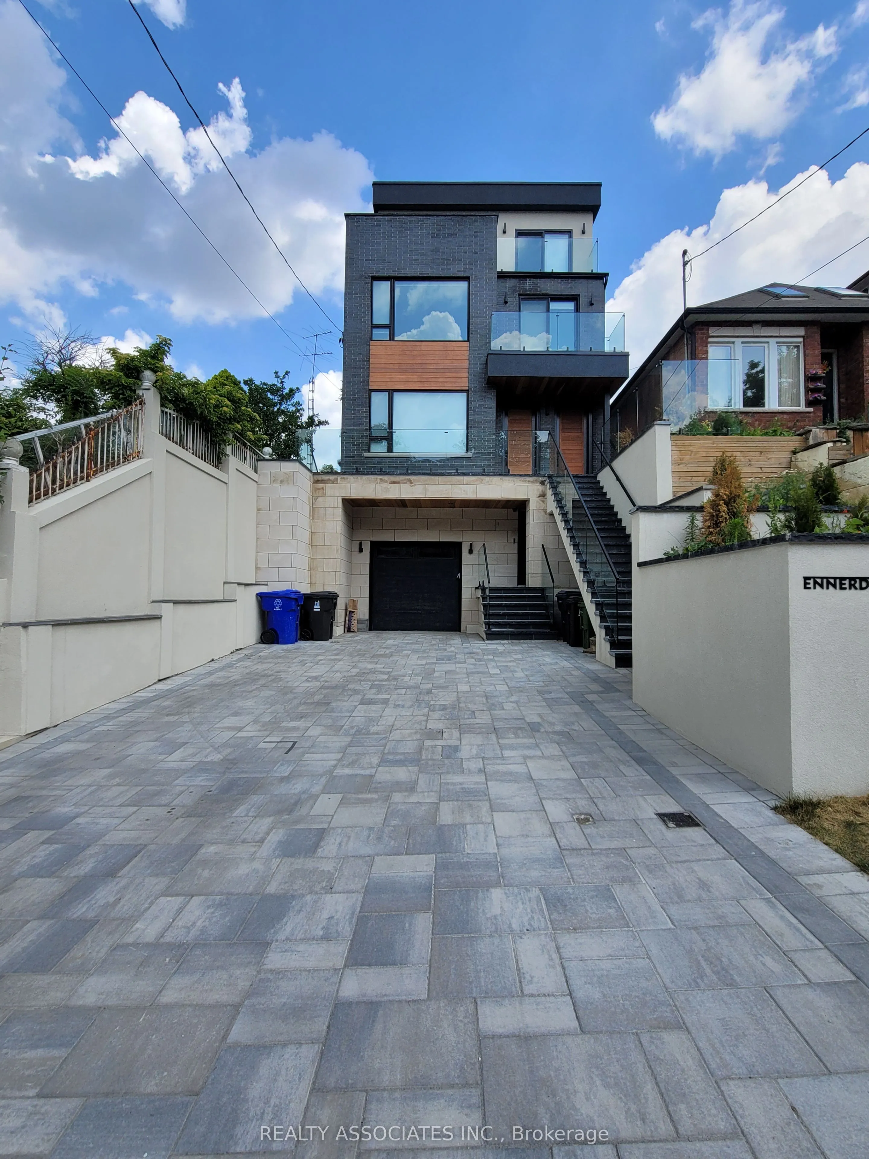 Detached Home For Lease | W13232468