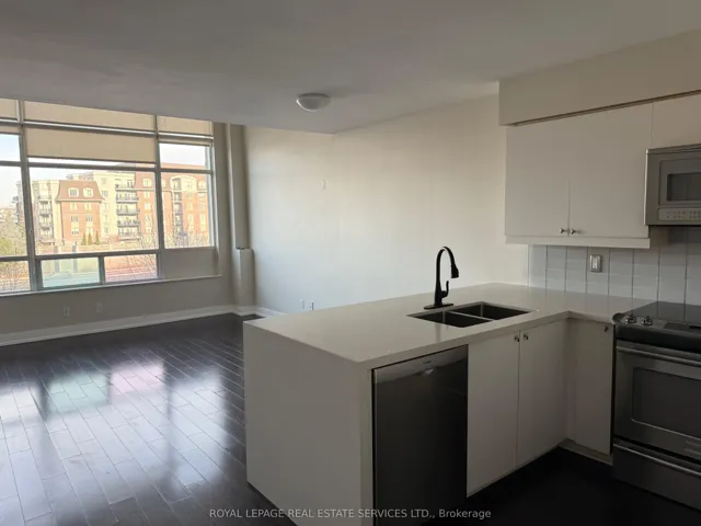200 Manitoba Street, Toronto W06, ON M8Y 3Y9