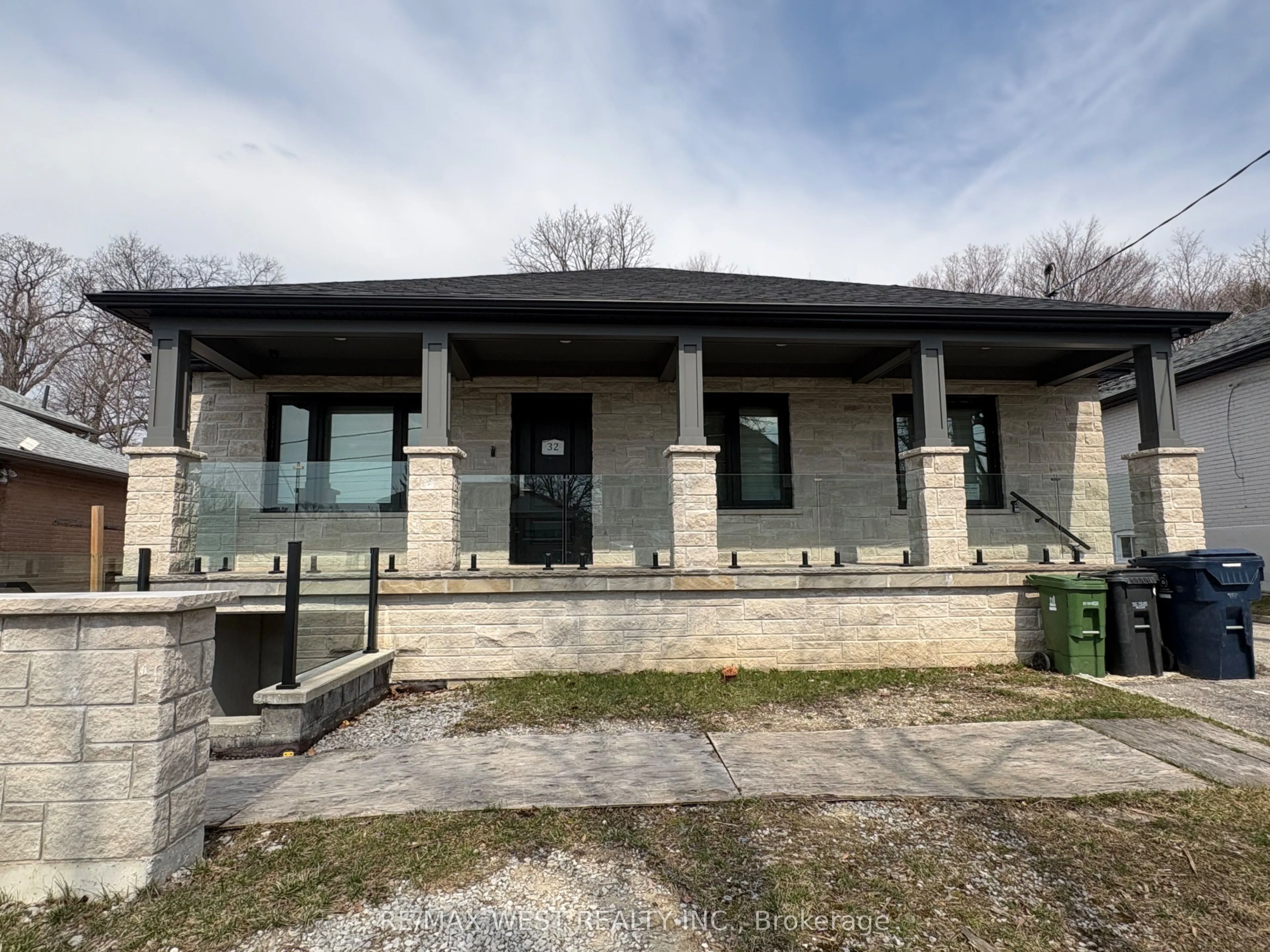 Detached Home For Lease | W13233124