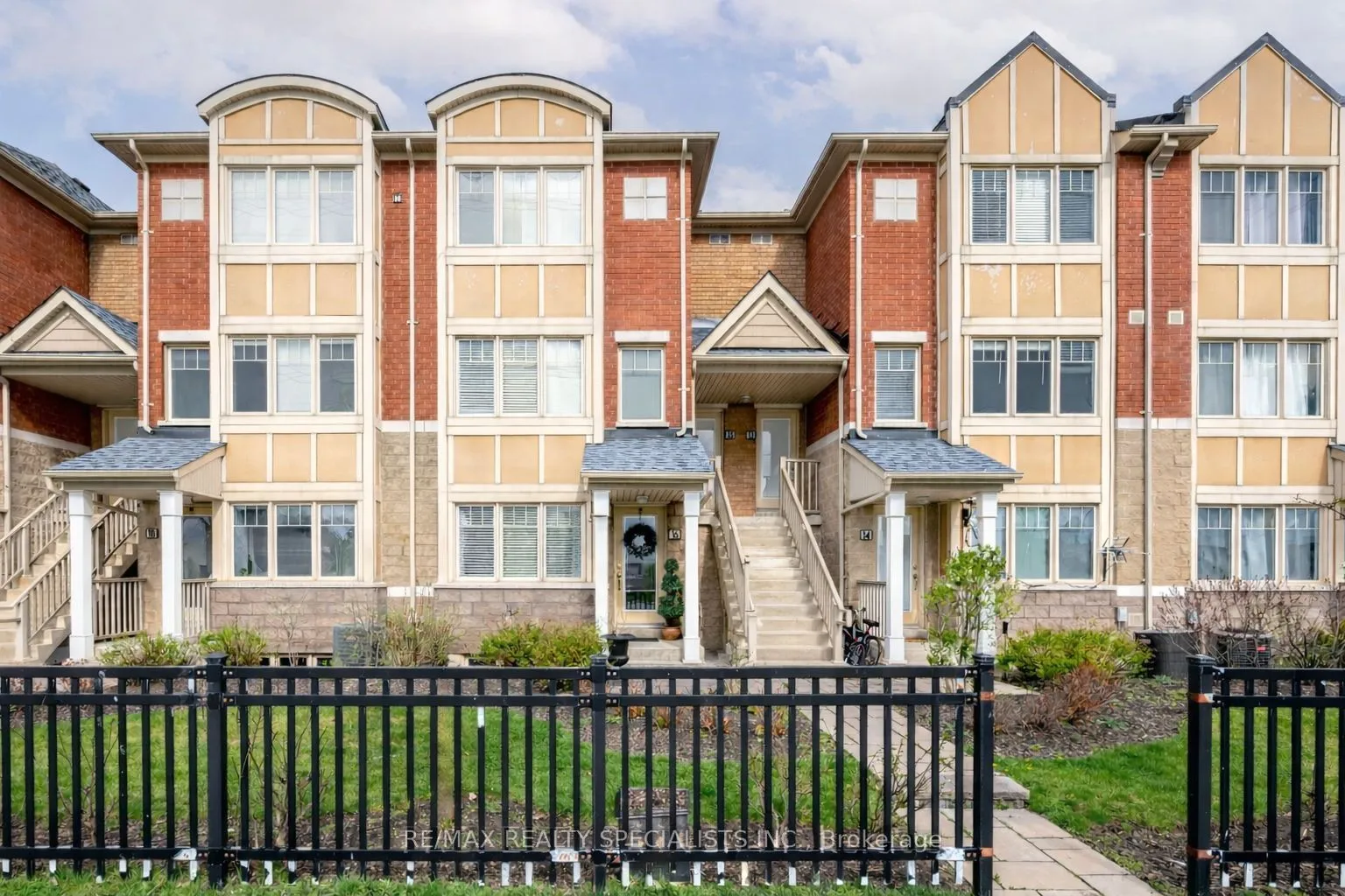 Property For Sale | W13233352