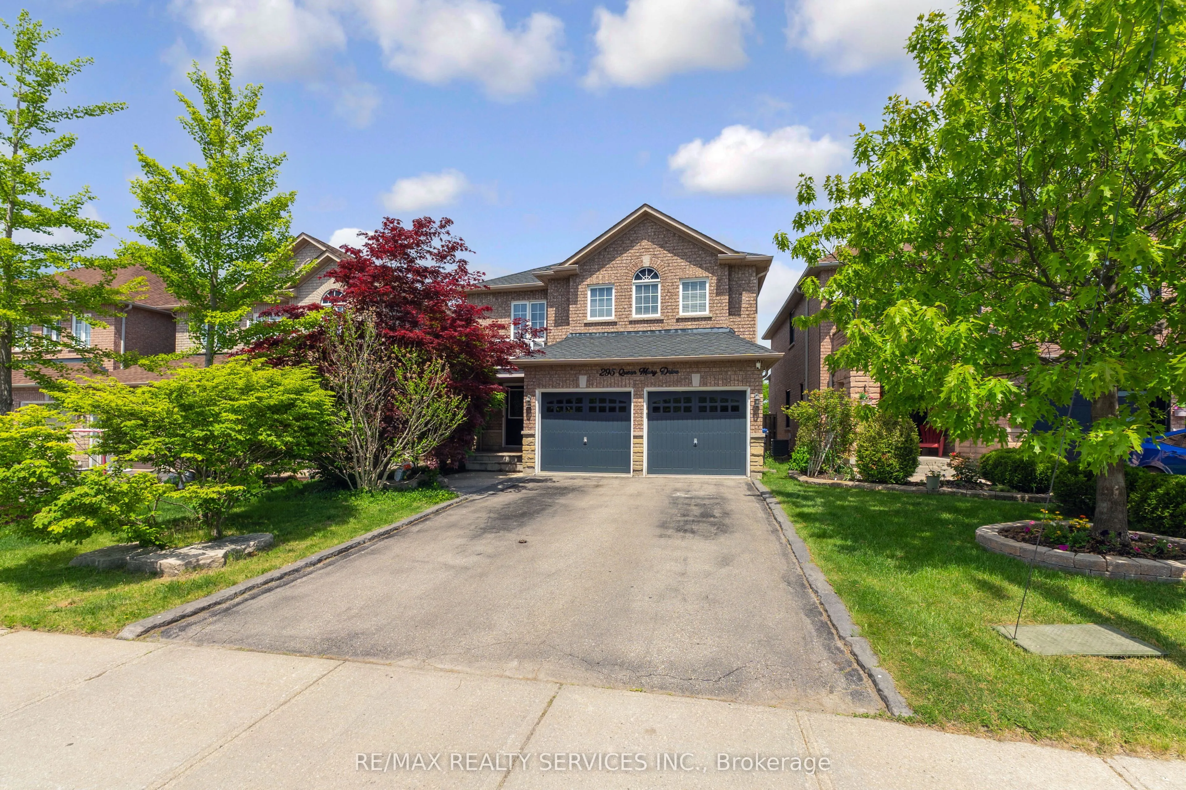 Detached Home For Sale | W13233558