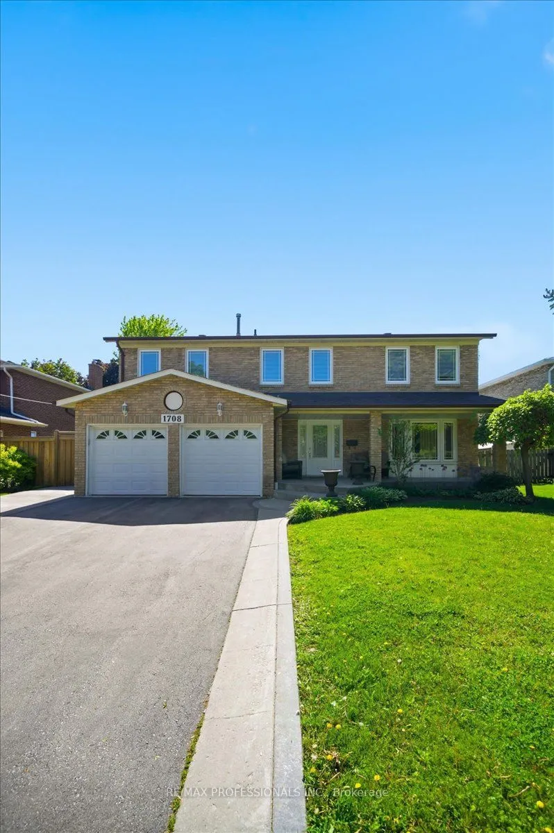 Detached Home For Lease | W13233992