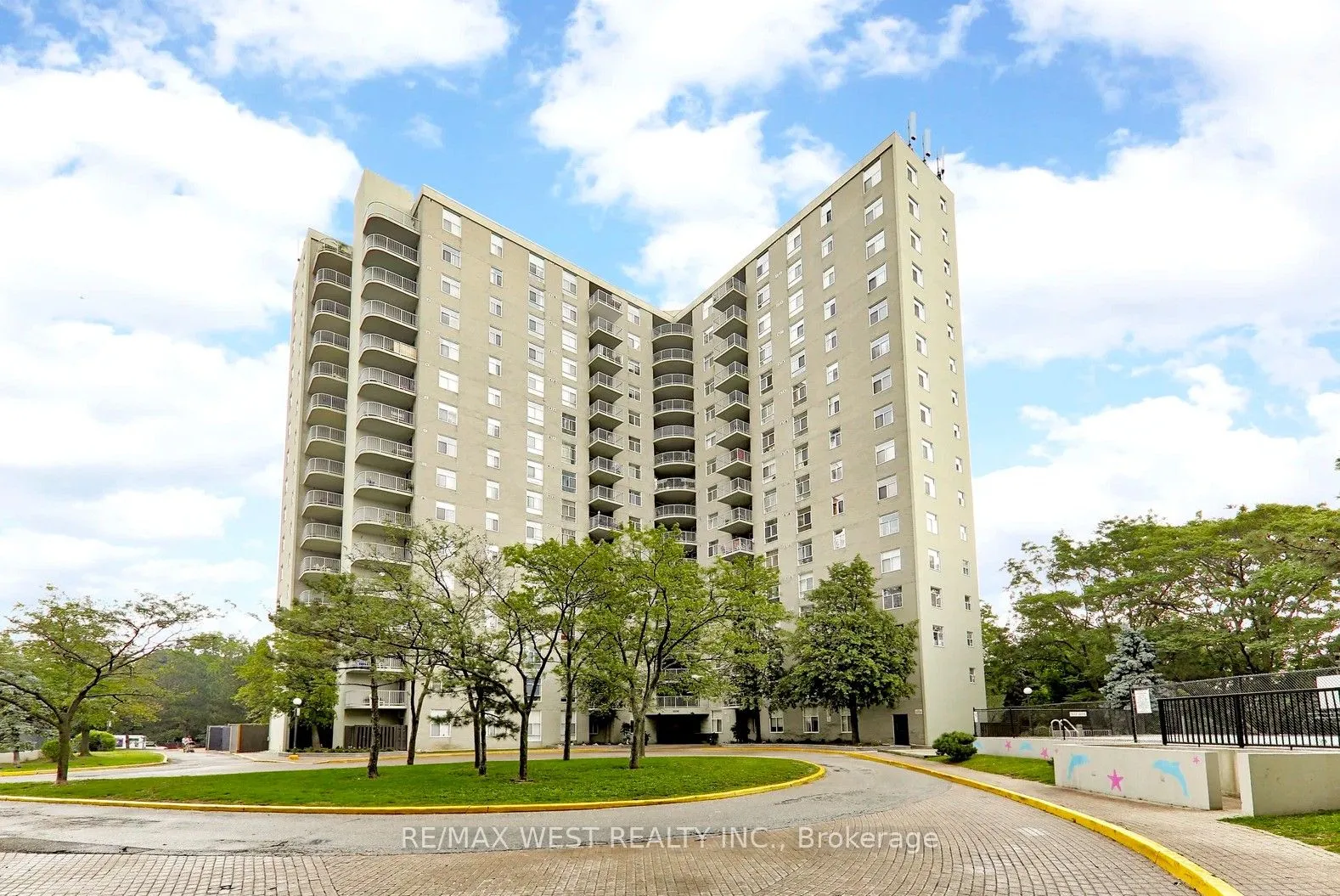 Property For Lease | W13234094