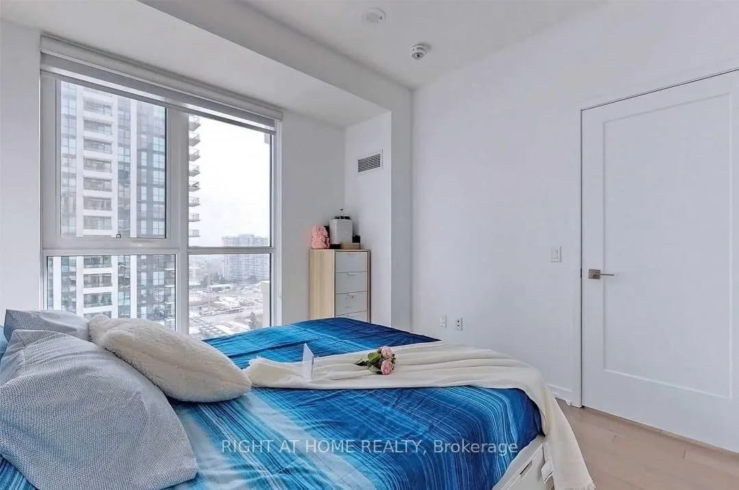 Property For Lease | W13234538