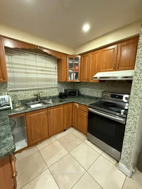 Detached Home For Lease | W13235158