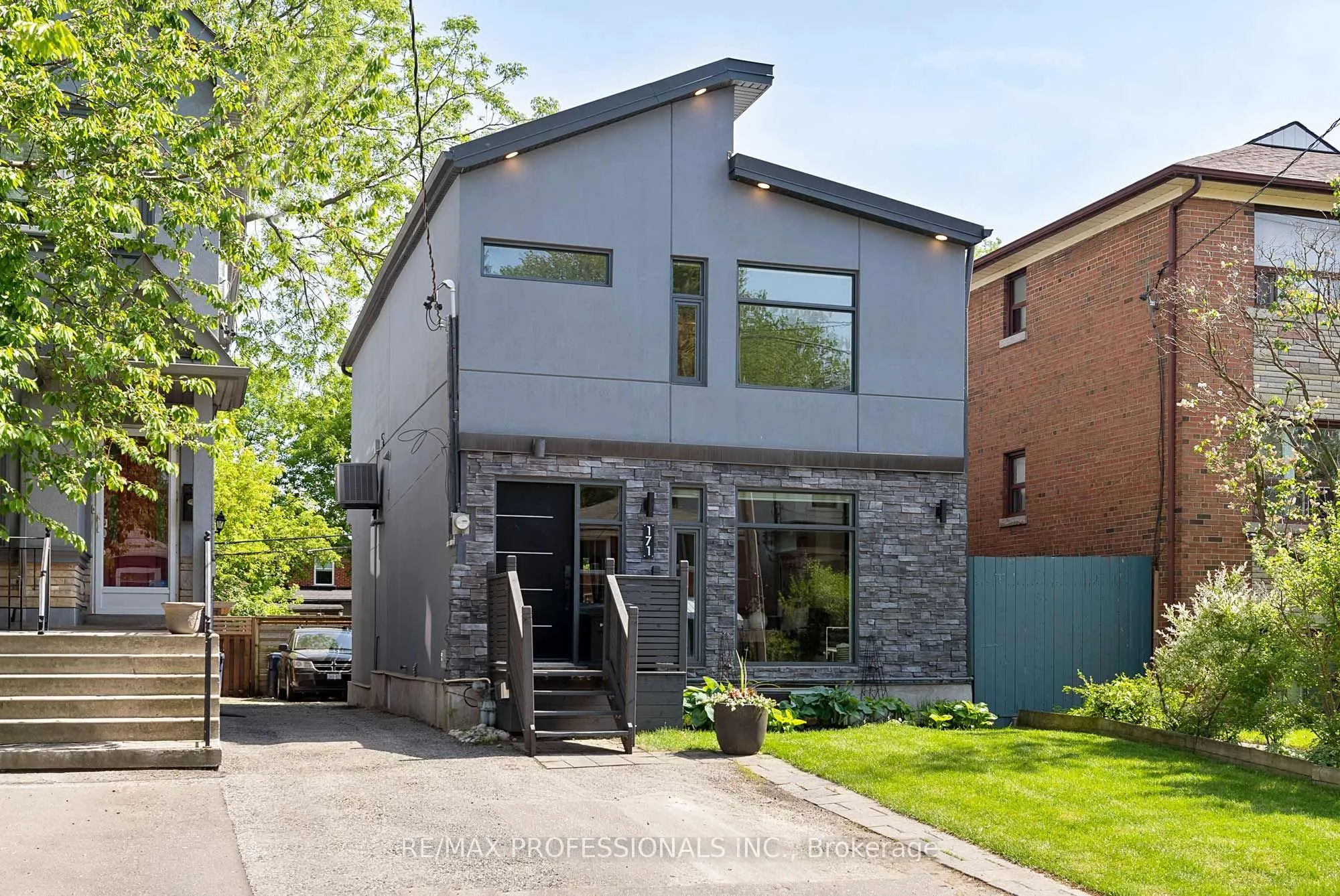 Detached Home For Sale | W13235298