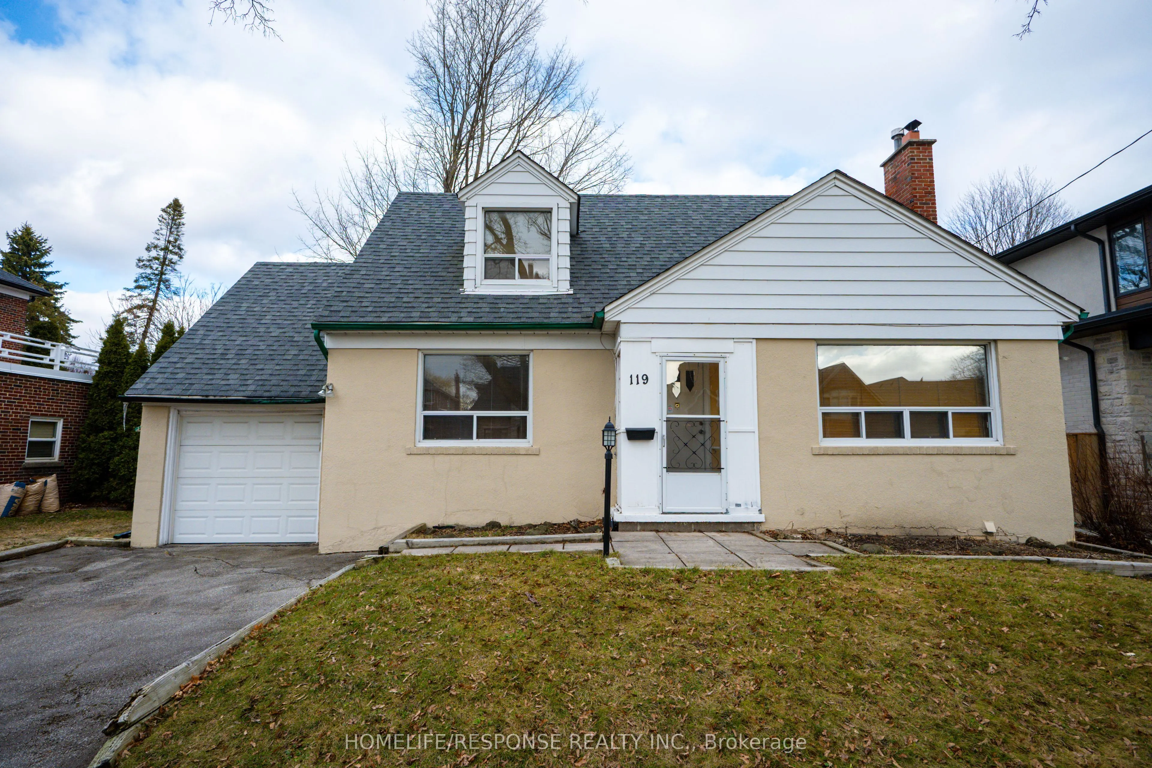 Detached Home For Sale | W13236056