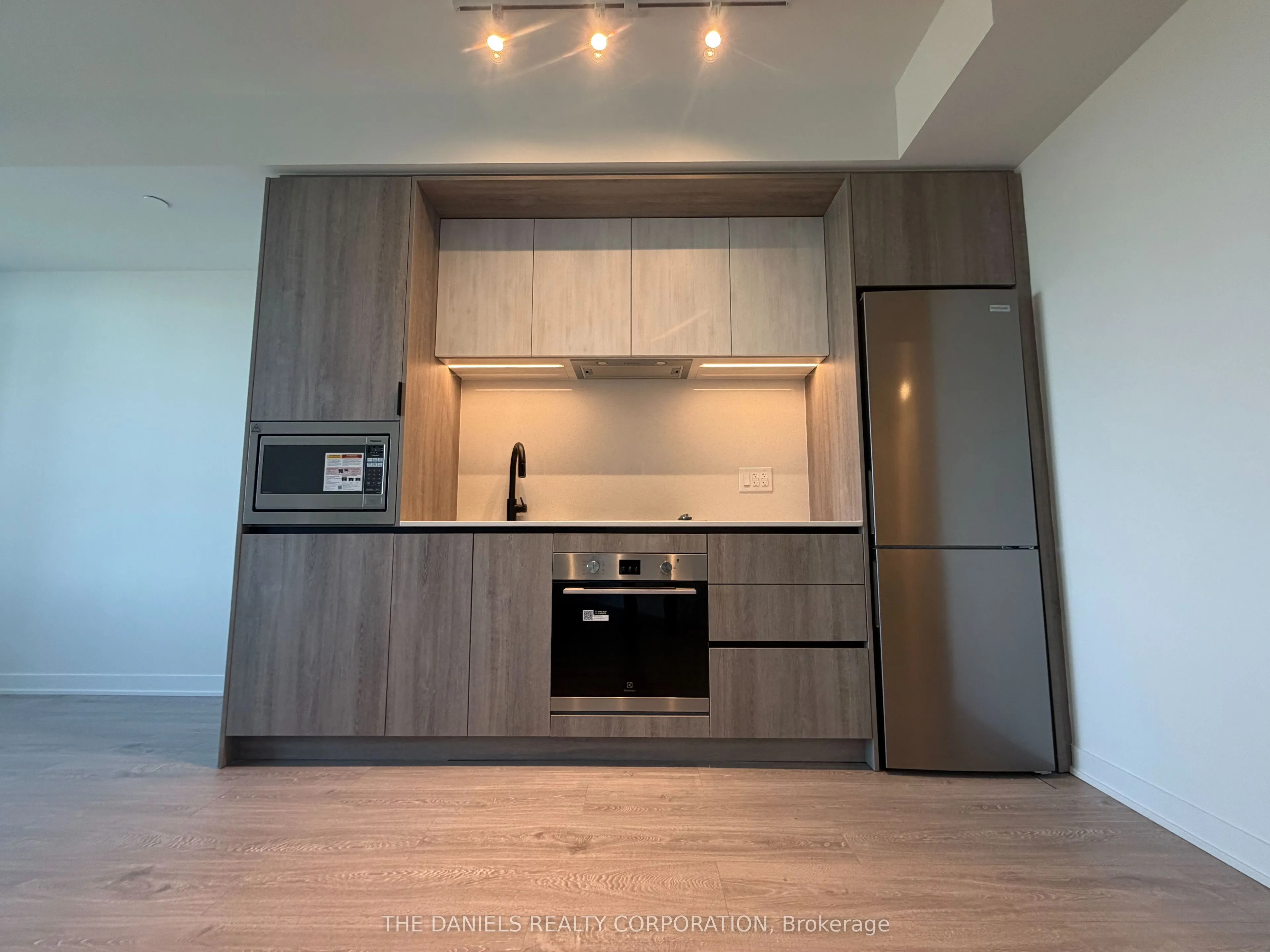 Property For Sale | W13236814