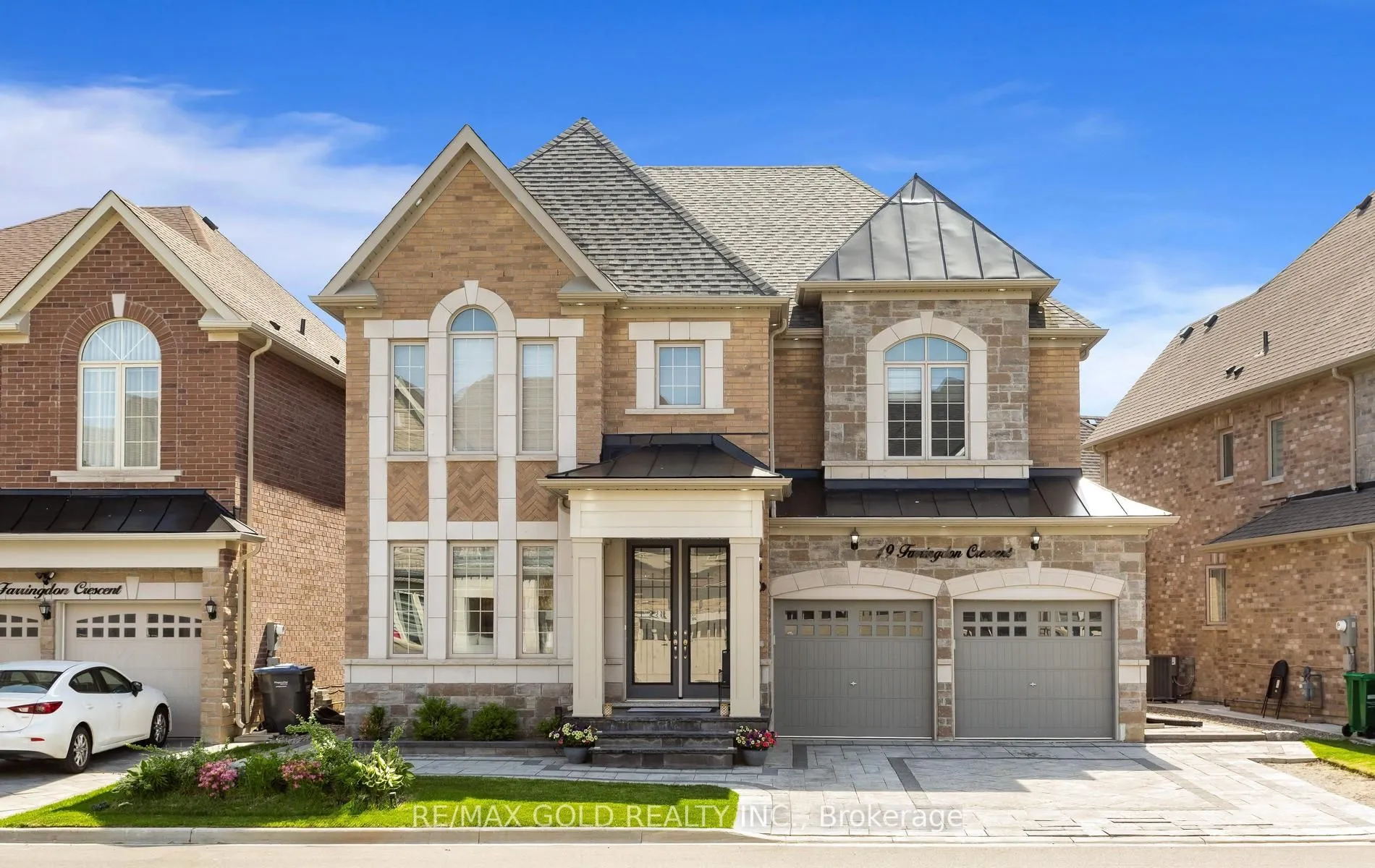 Detached Home For Sale | W13237262