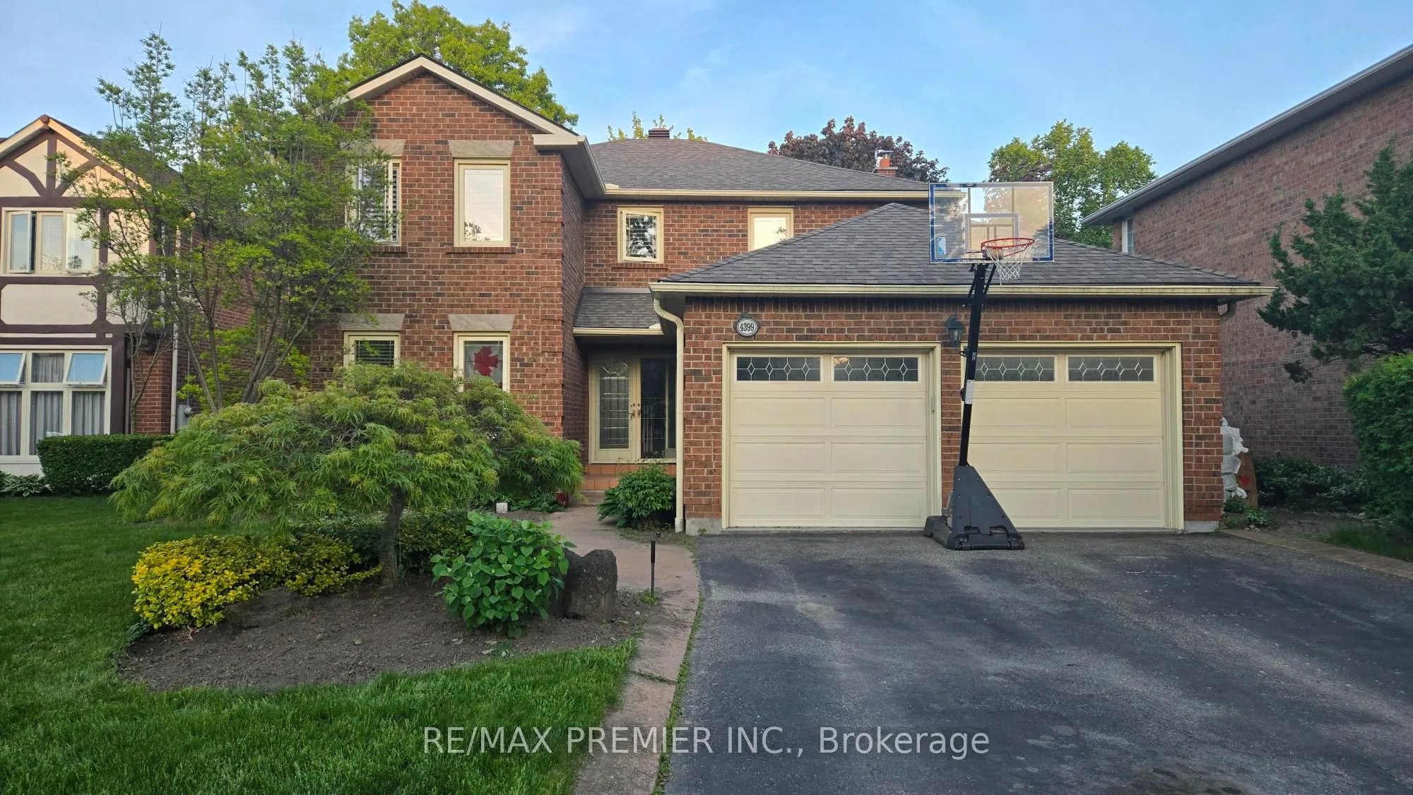Detached Home For Sale | W13237458