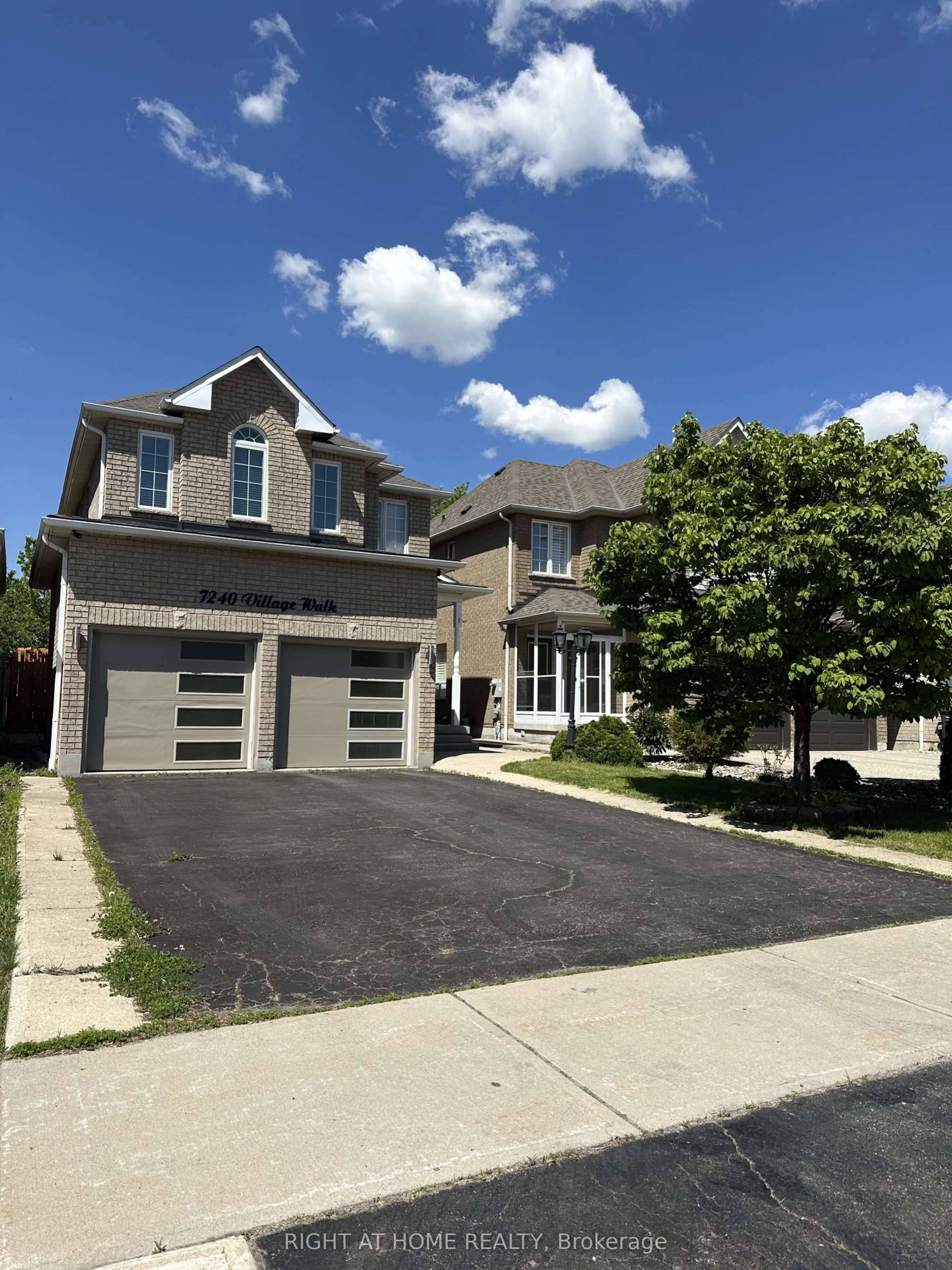 Detached Home For Lease | W13237844