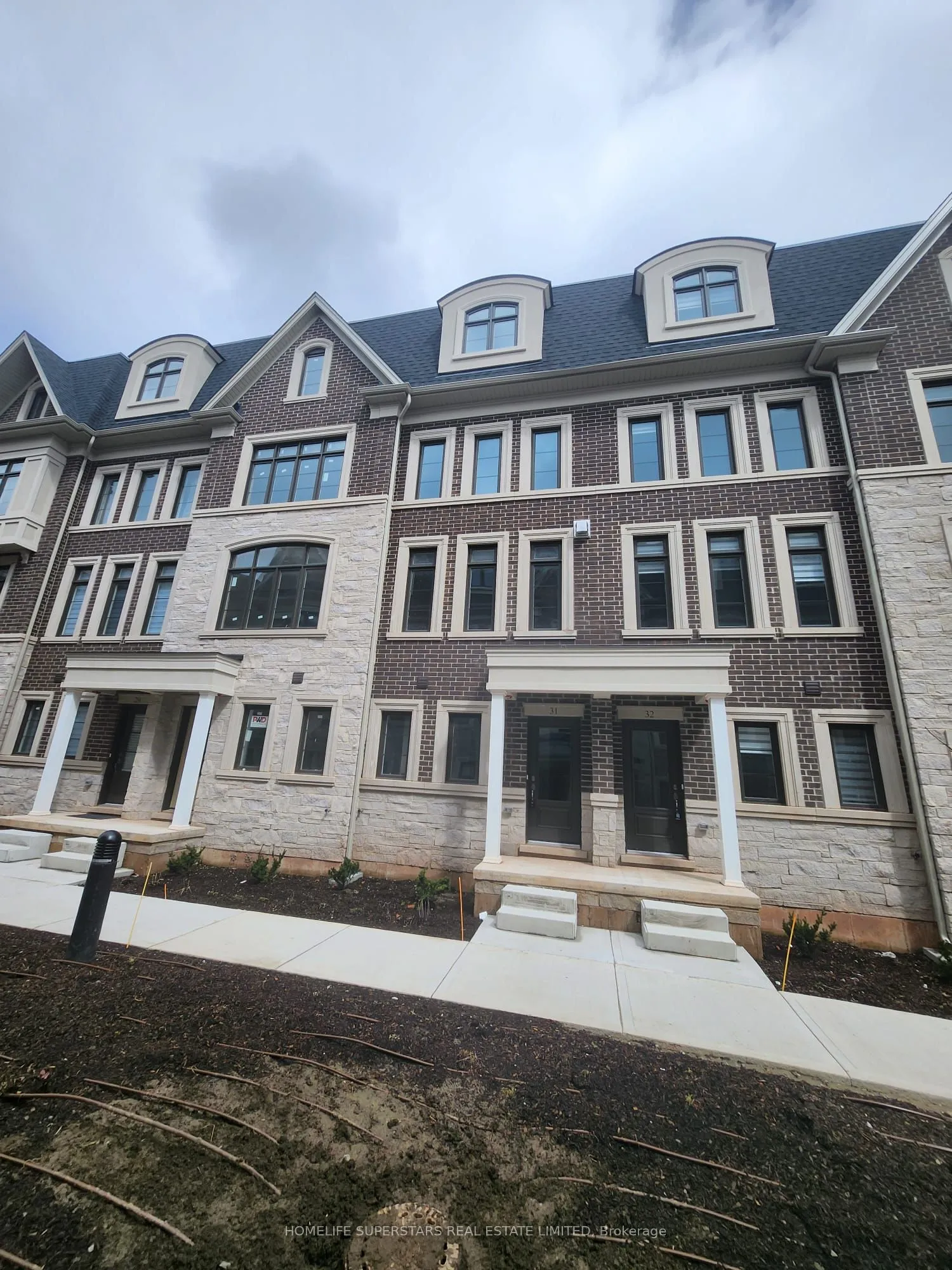 Property For Lease | W13238214