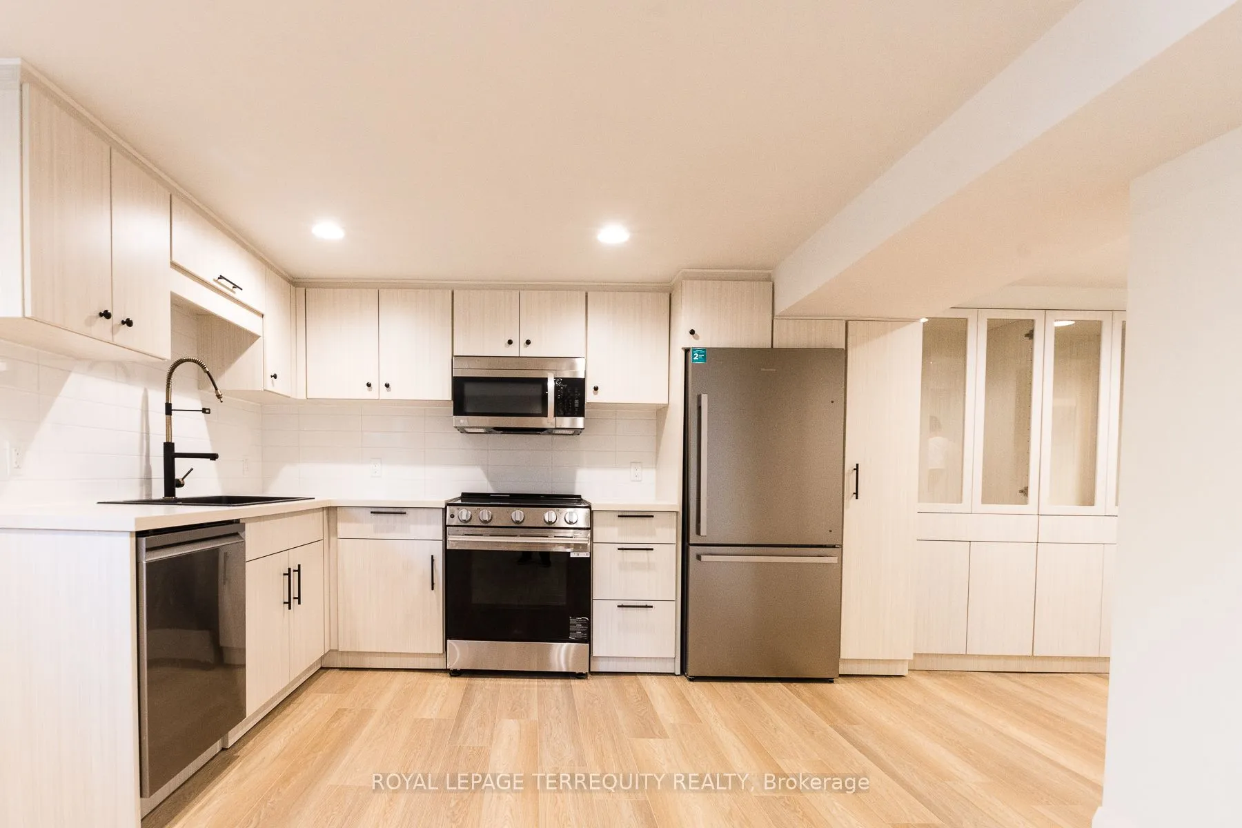 Detached Home For Lease | W13238862