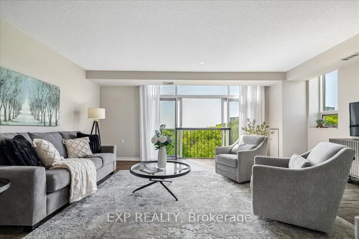 Living/Dining Area