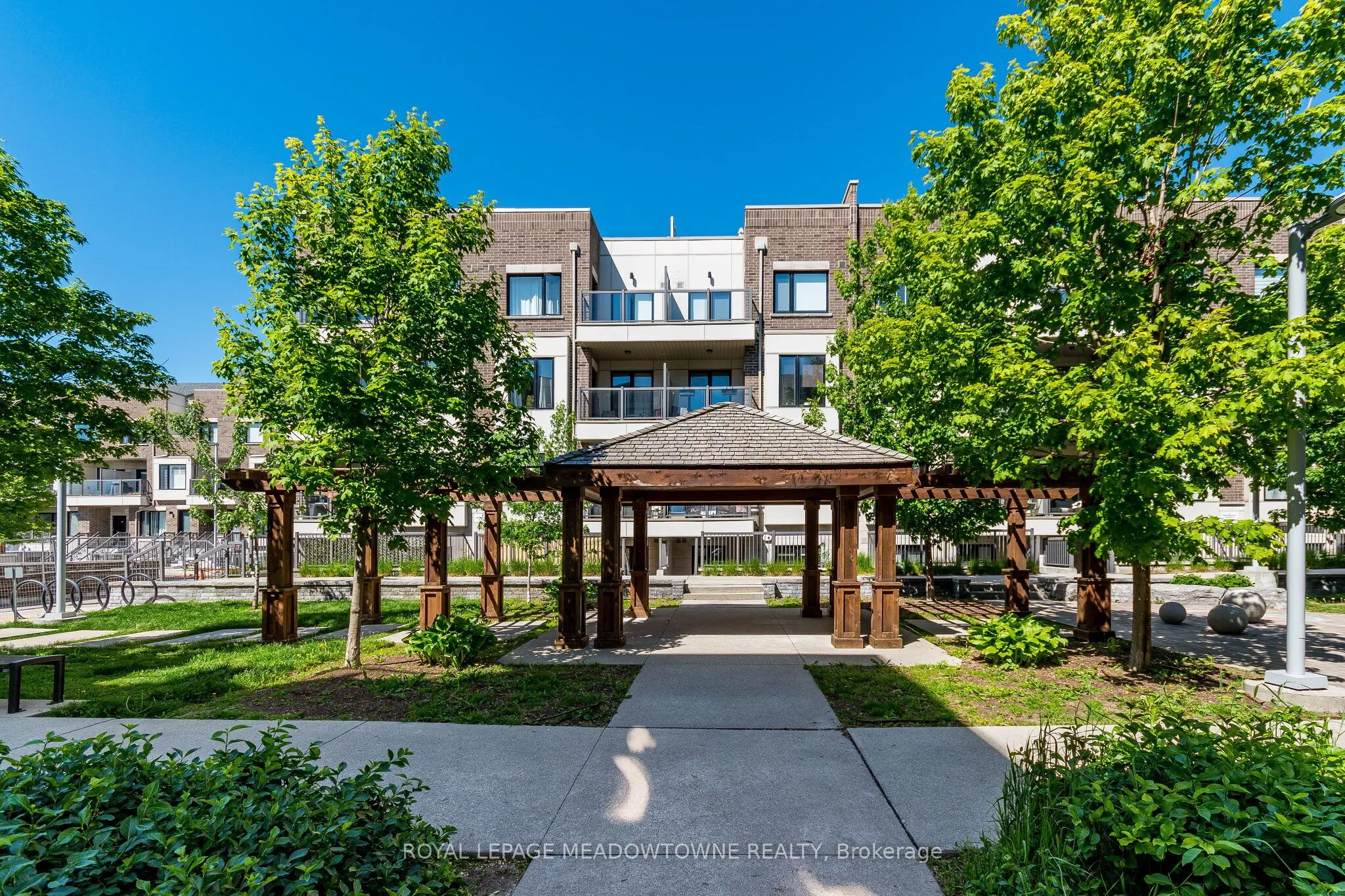 Property For Sale | W13240336