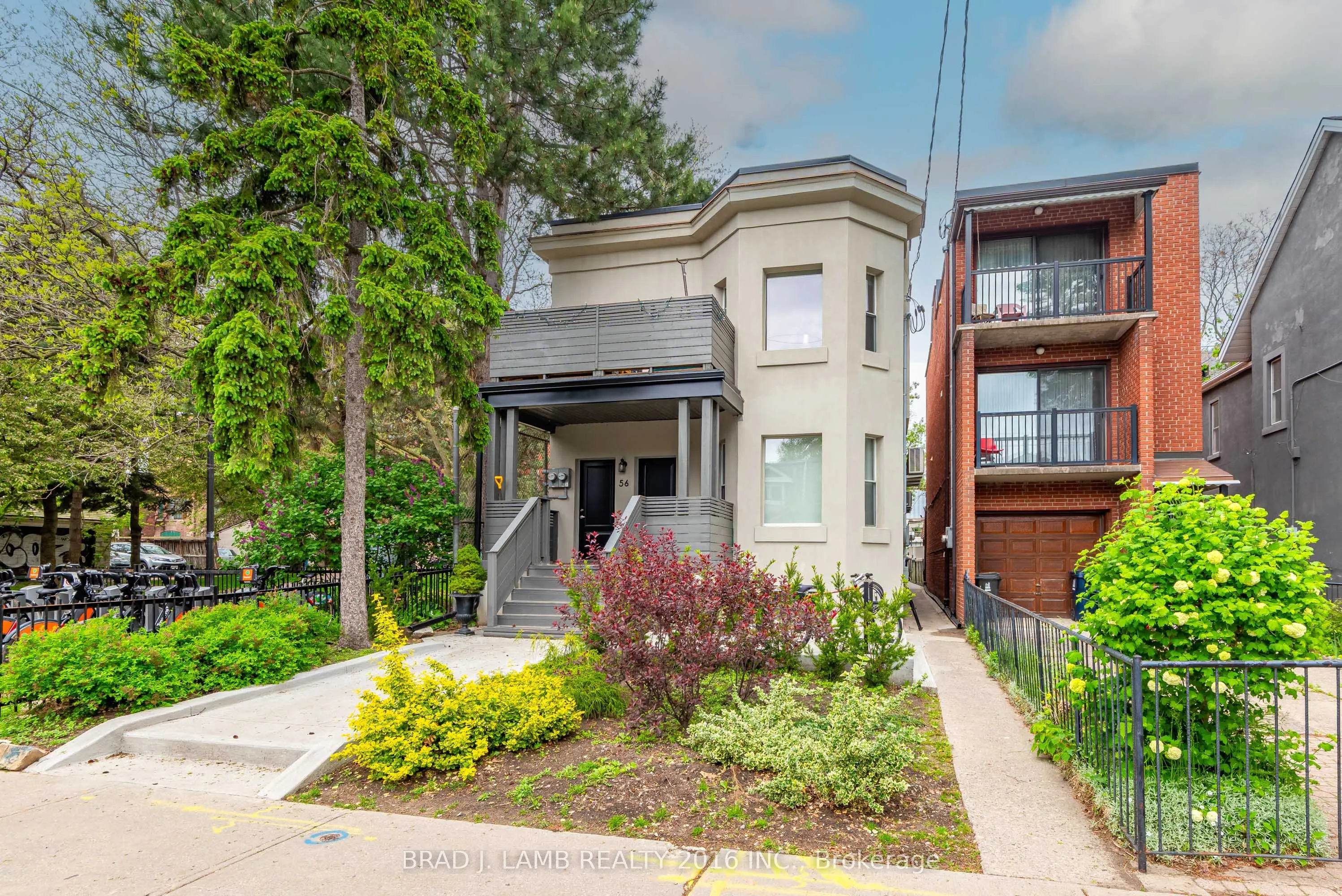 Multiplex For Lease | W13242528