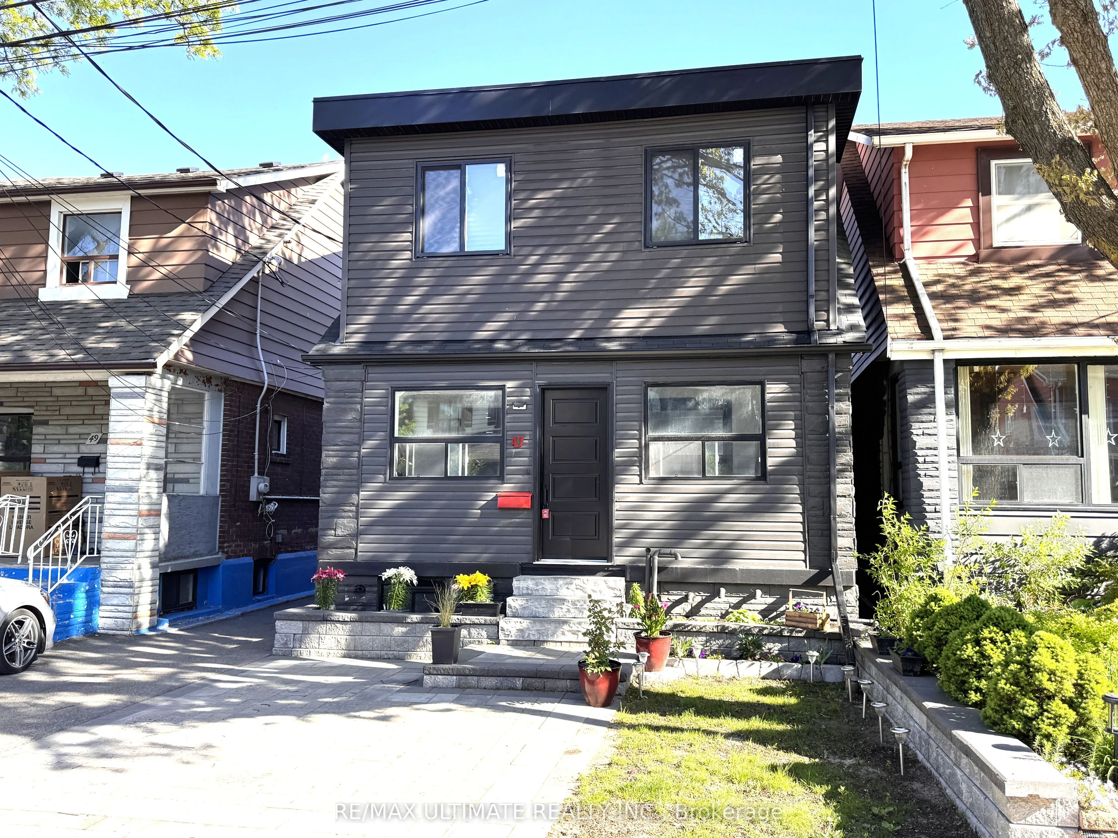 Detached Home For Sale | W13242984
