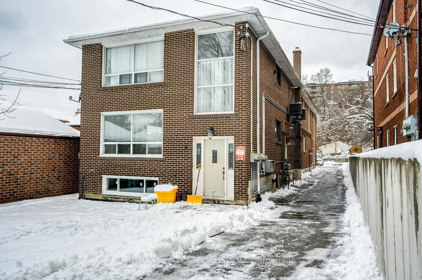 Duplex For Lease | W13243382