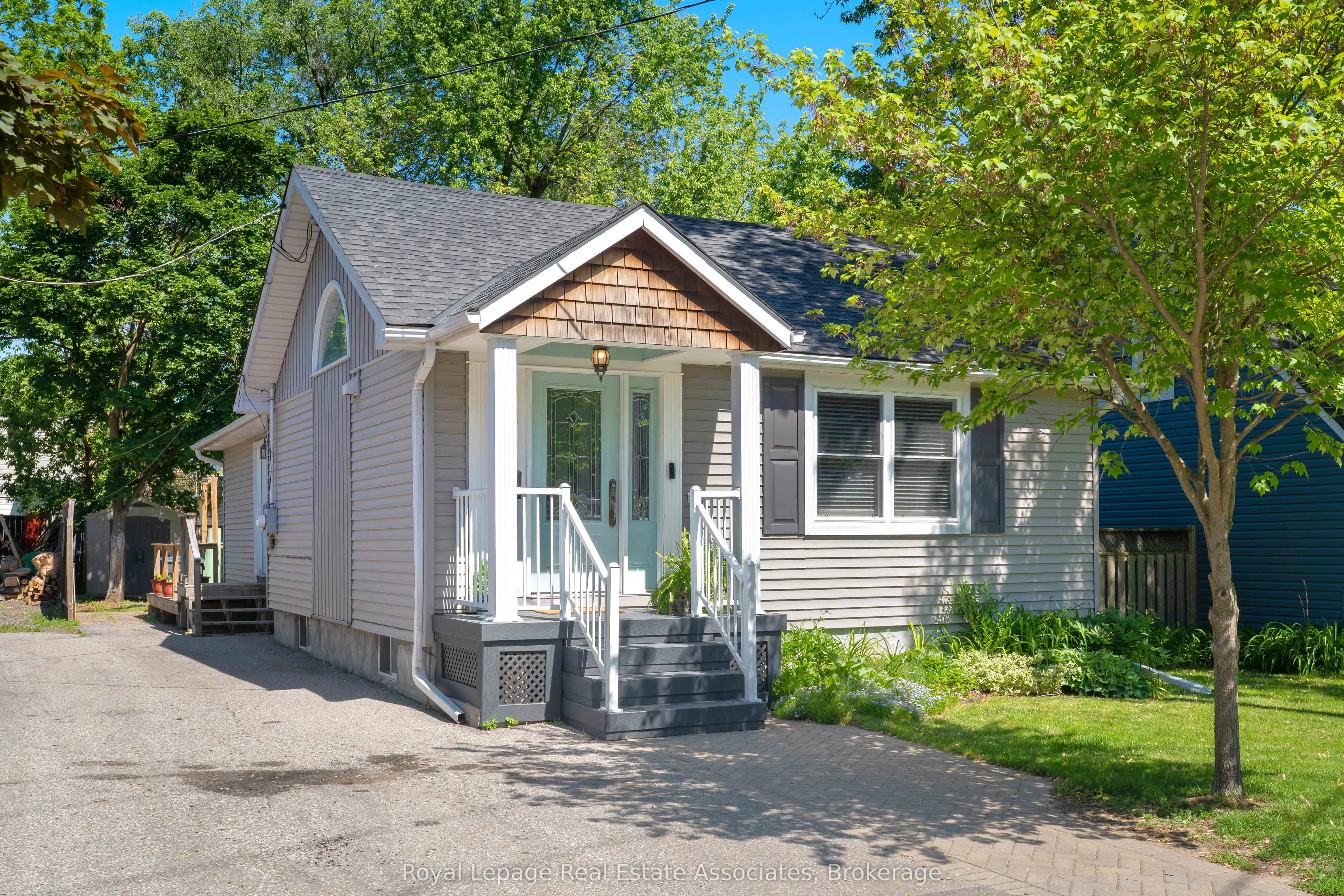 Detached Home For Sale | W13243424