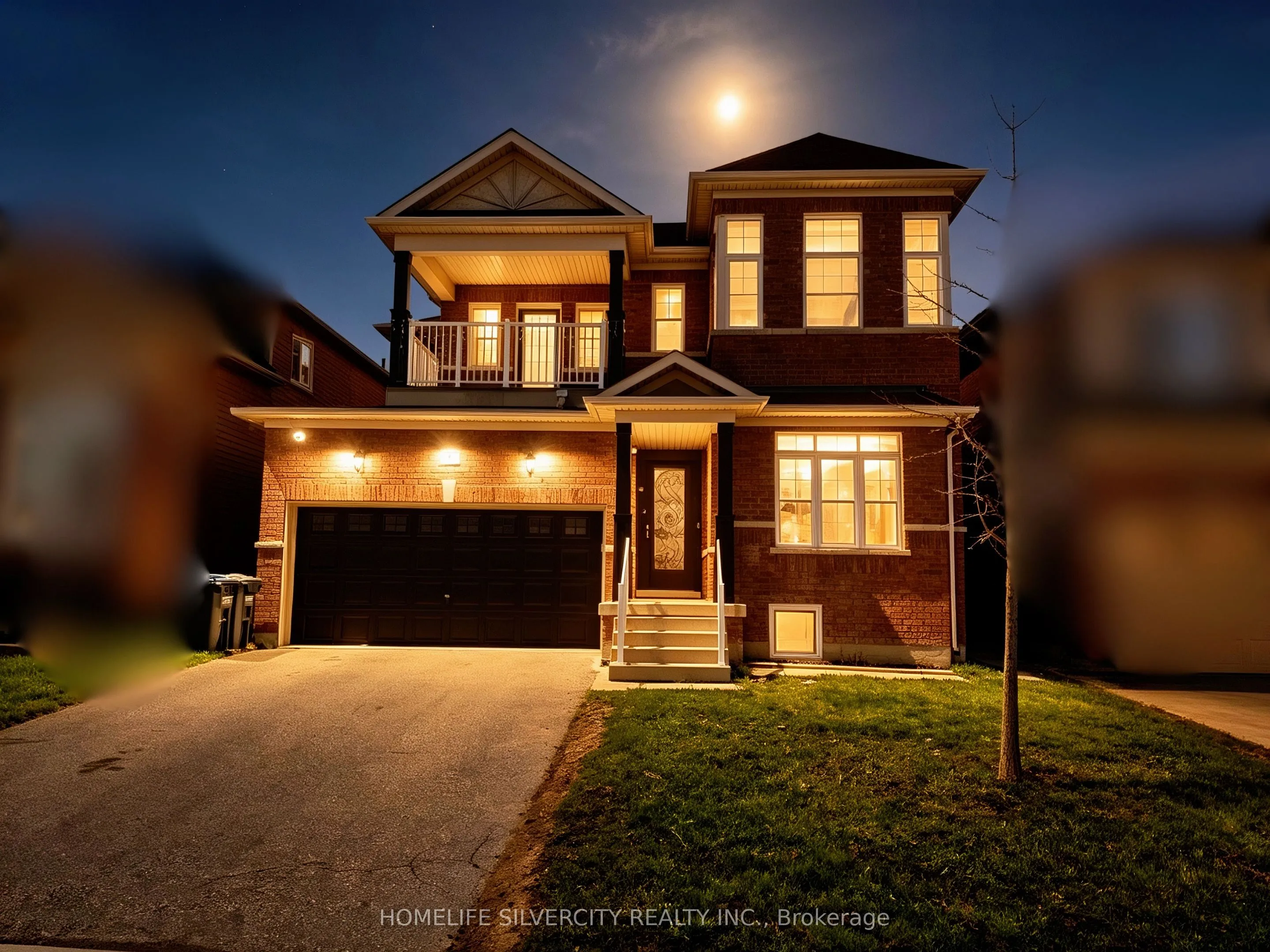 Detached Home For Lease | W13245440