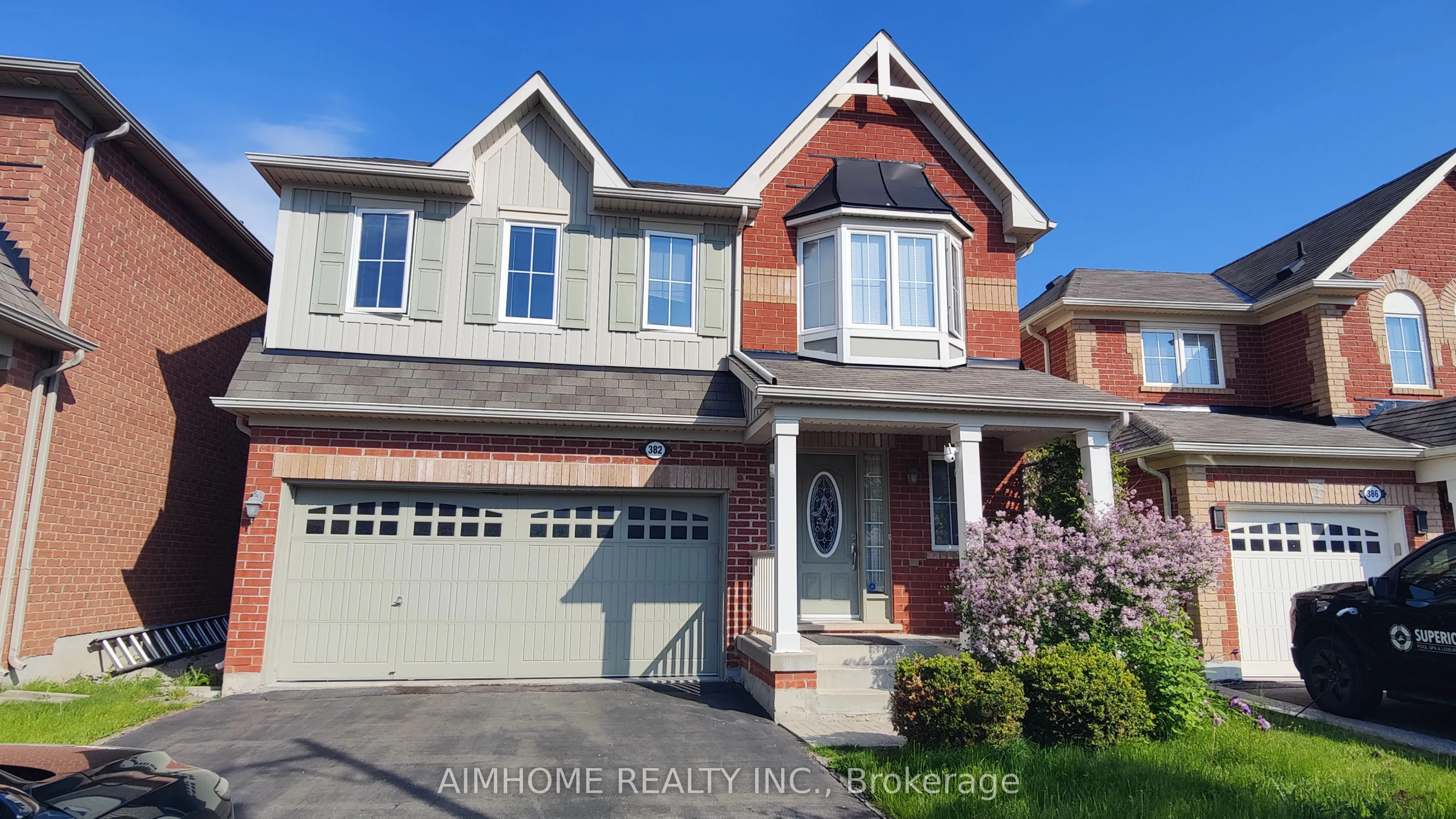 Detached Home For Lease | W13245628