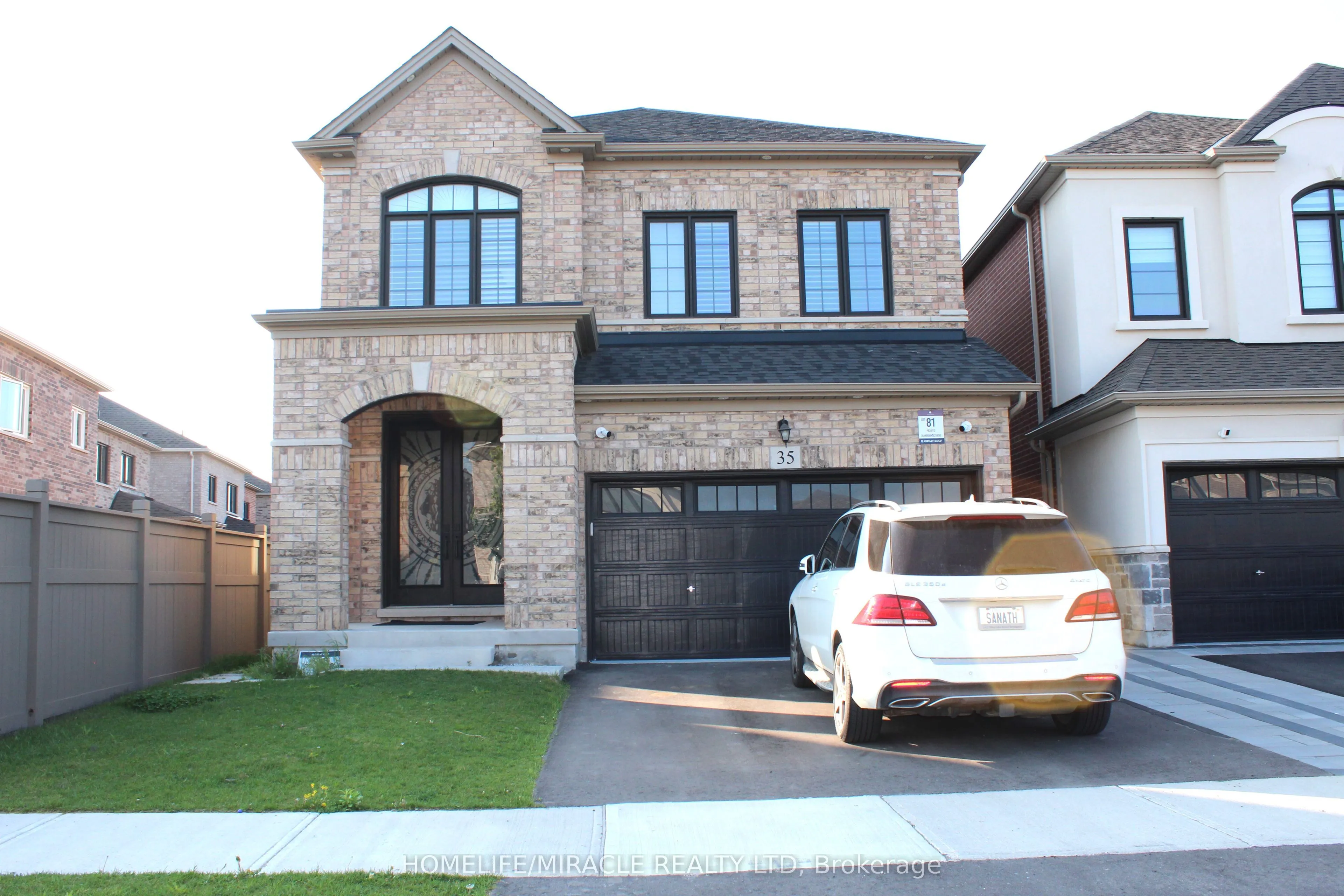 Detached Home For Lease | W13245834