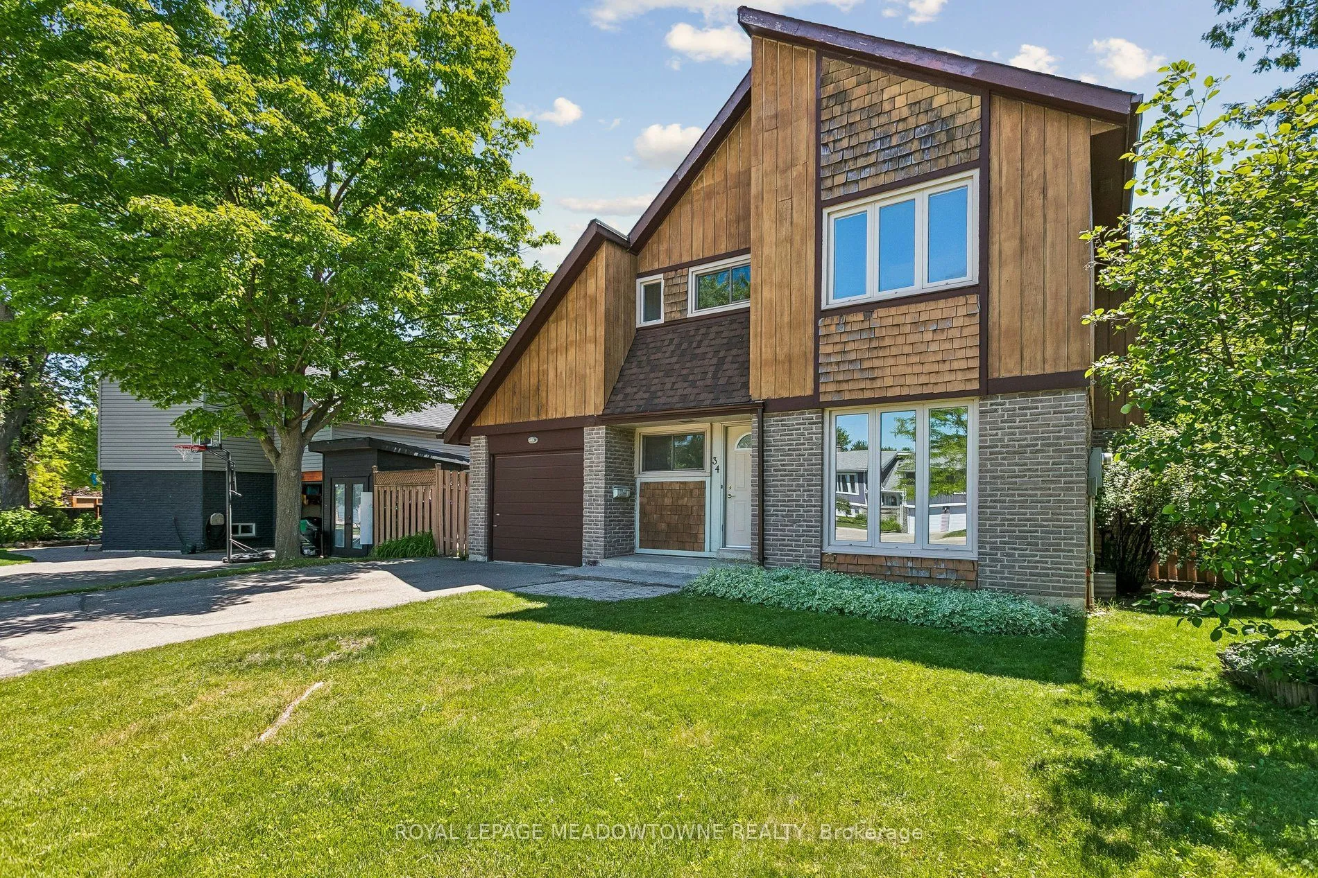 Detached Home For Sale | W13246718