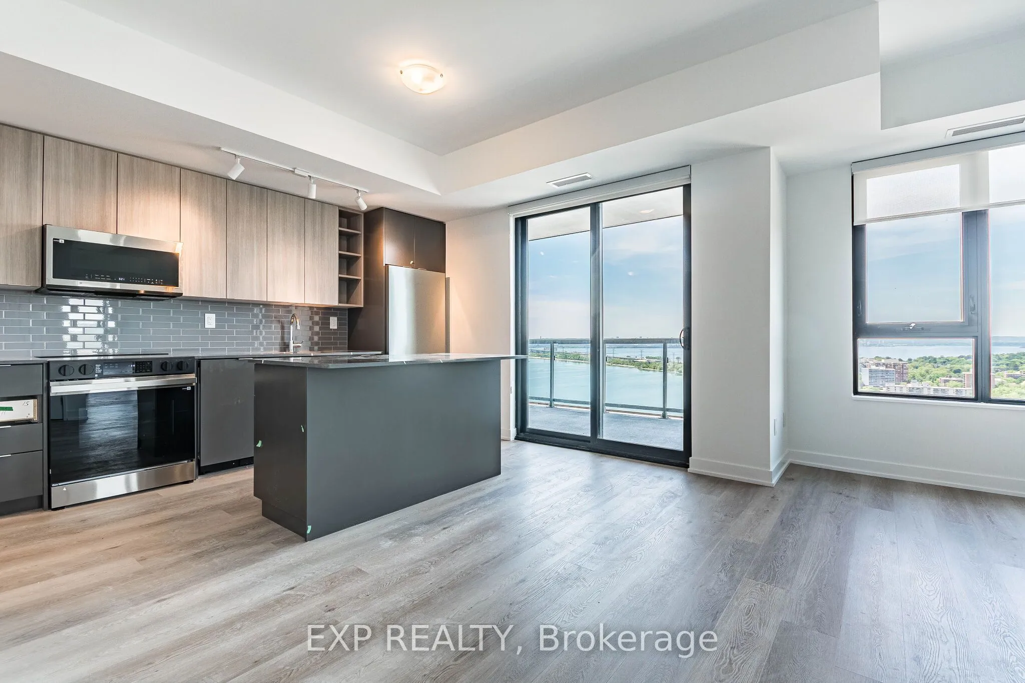 Property For Lease | W13248302