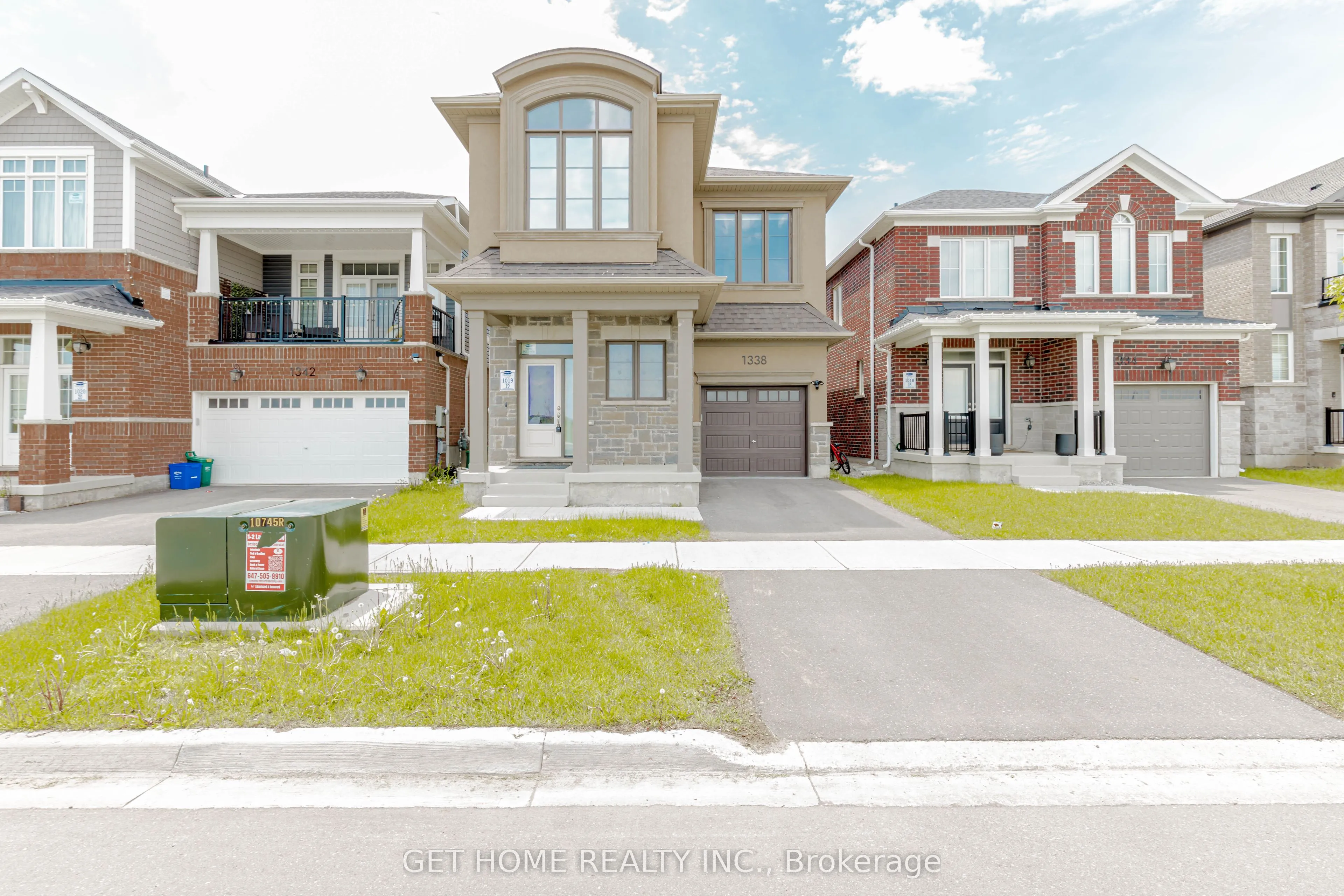 Detached Home For Lease | W13248932