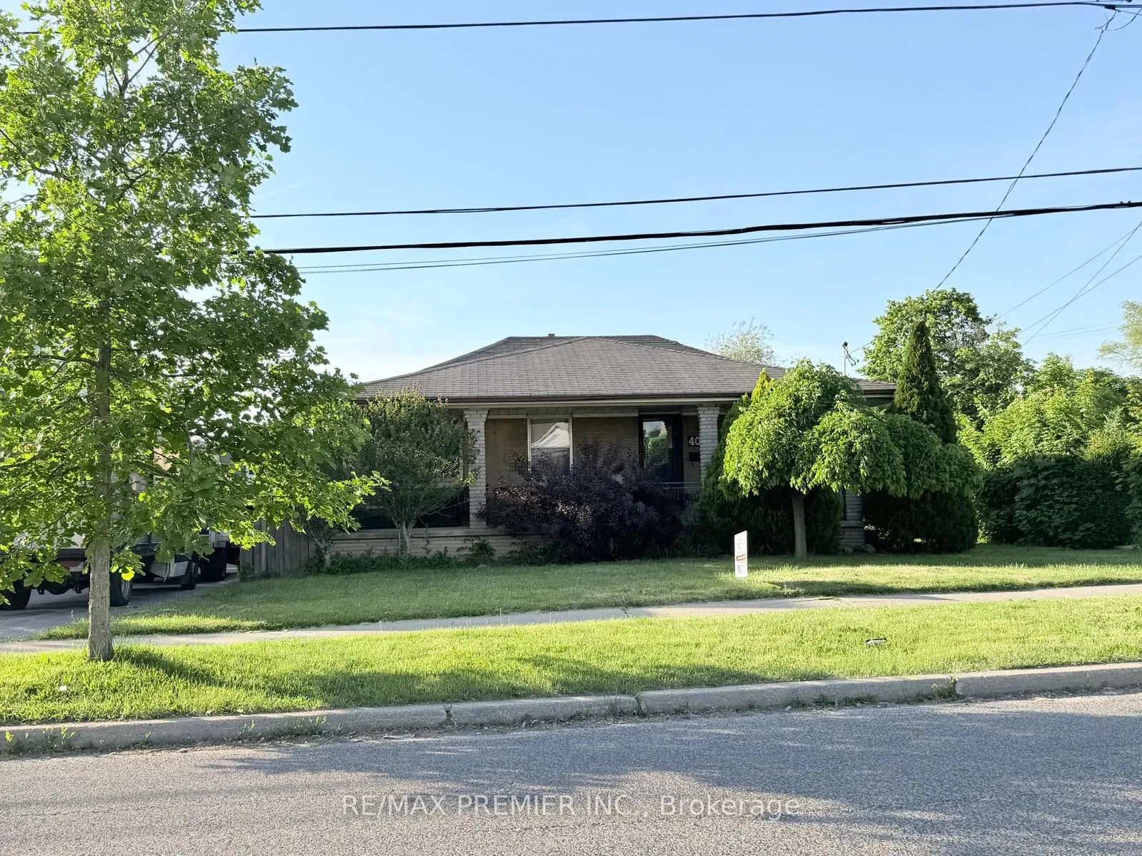 Detached Home For Lease | W13251508