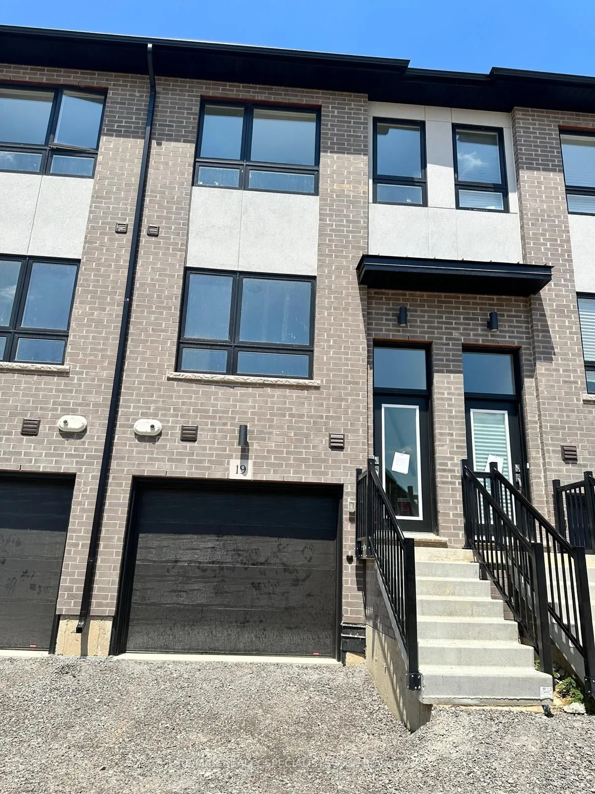Detached Home For Lease | W13271118