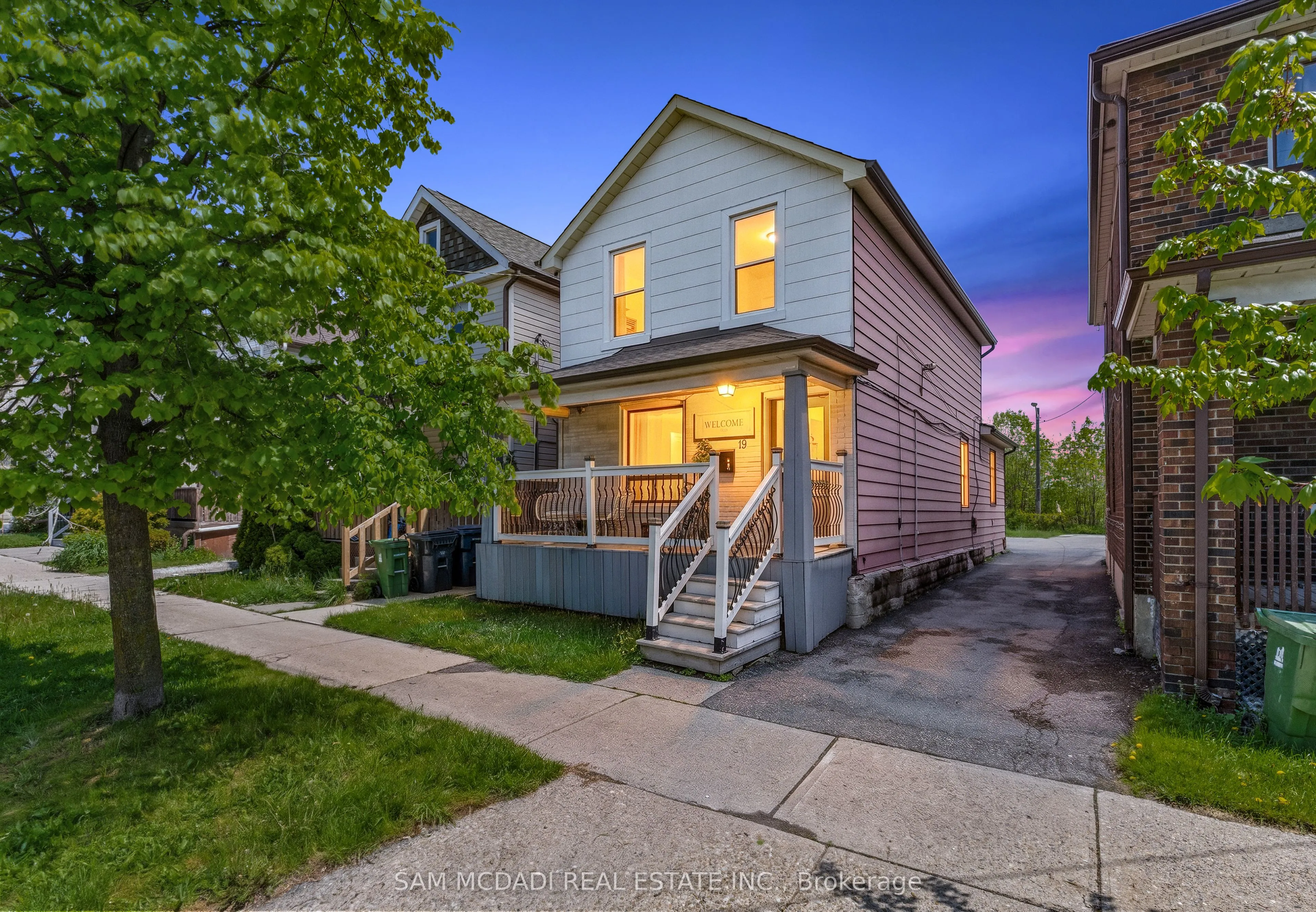 Detached Home For Sale | W13276096