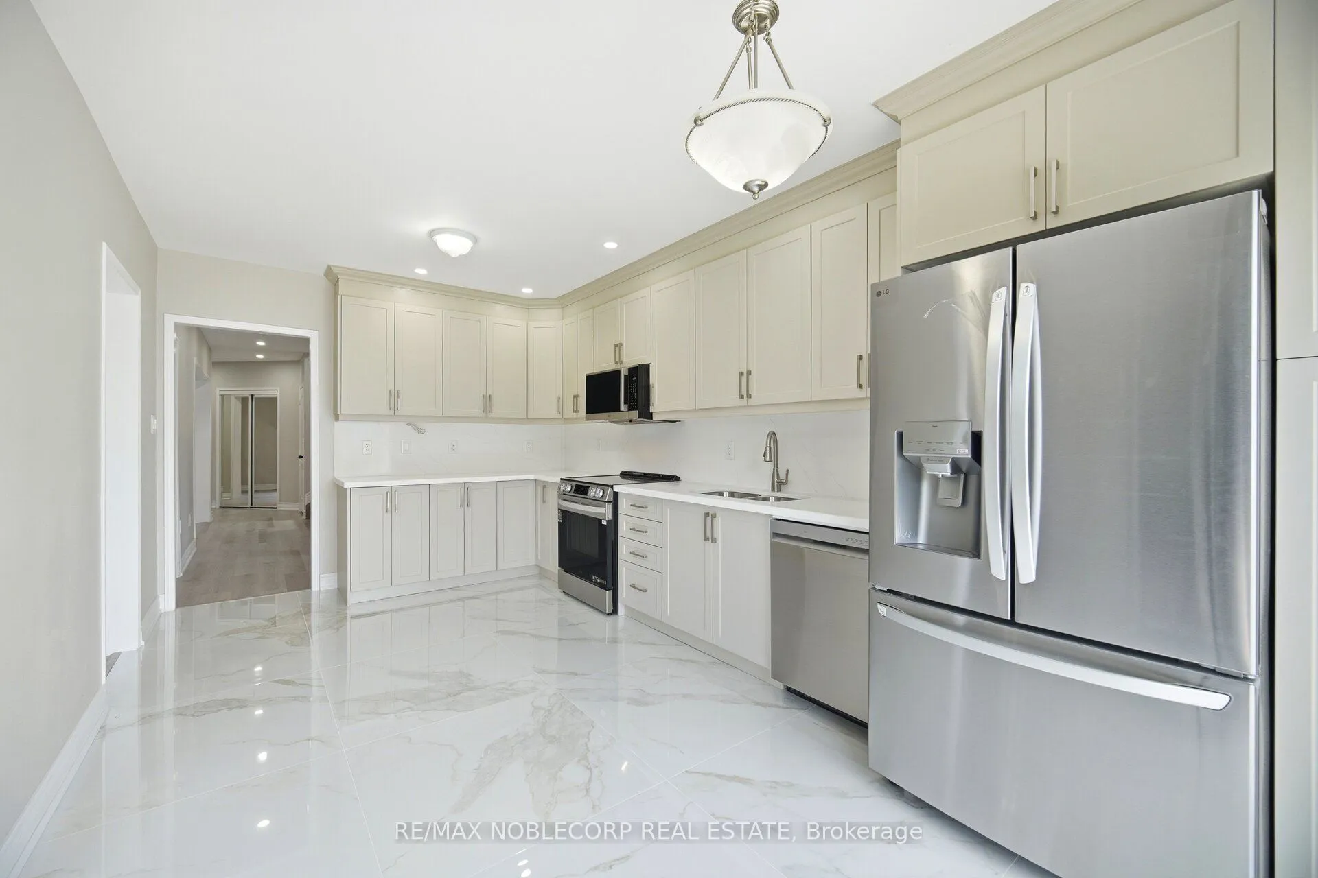 Detached Home For Lease | W13286722